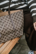 Abigail Toteväska - Warm Brown