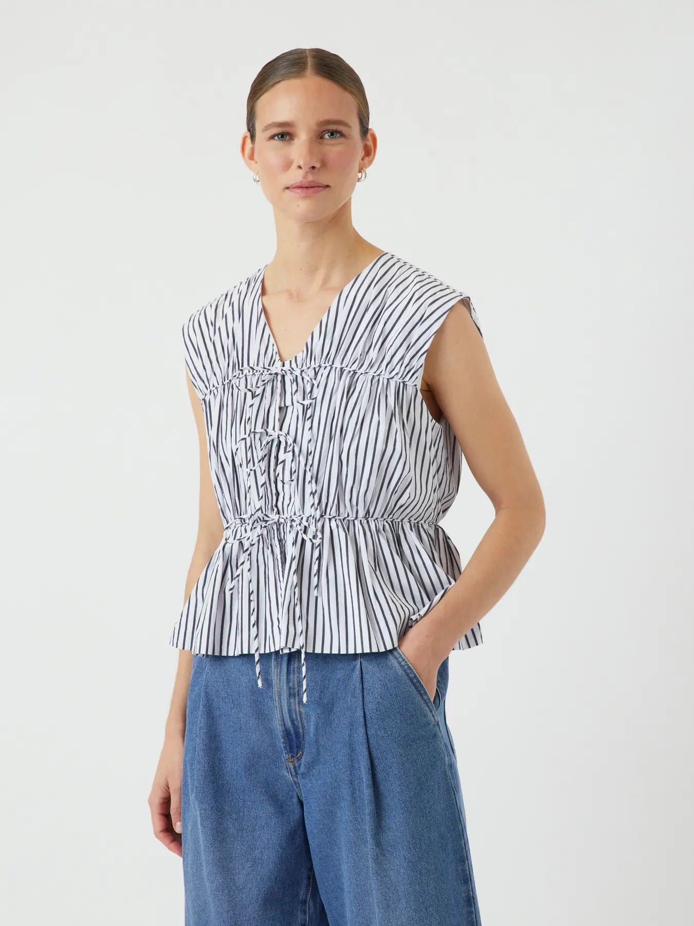 Yasebba Sl Topp - Black White
