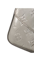 Louis Vuitton Félicie Pochette Monogram Vernis Väska - Silver