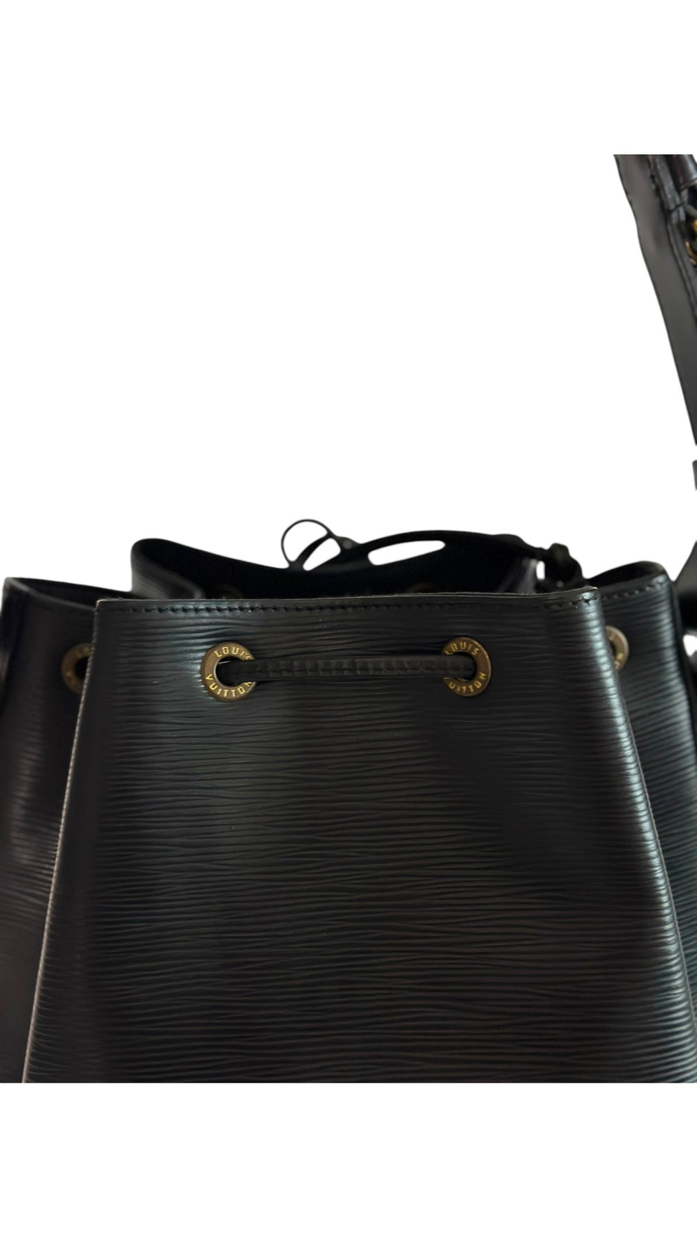 Louis Vuitton Noé Epi Gm Shoulder Bag - Black