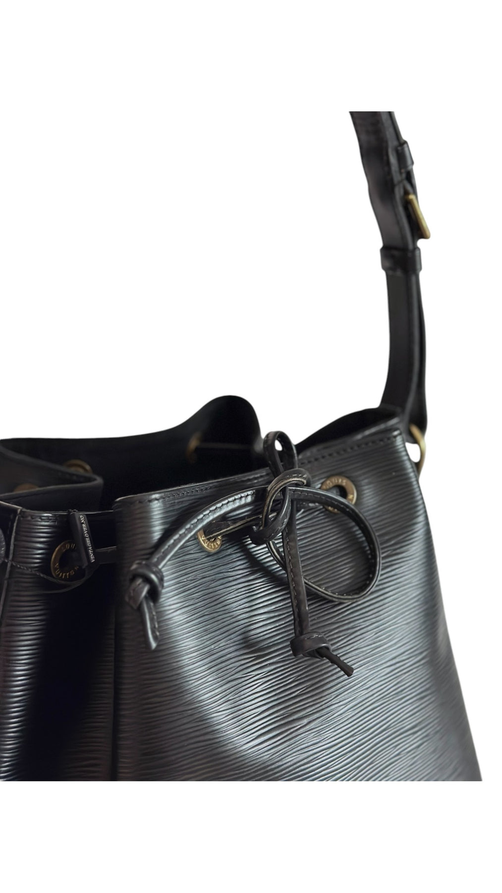 Louis Vuitton Noé Epi Gm Shoulder Bag - Black