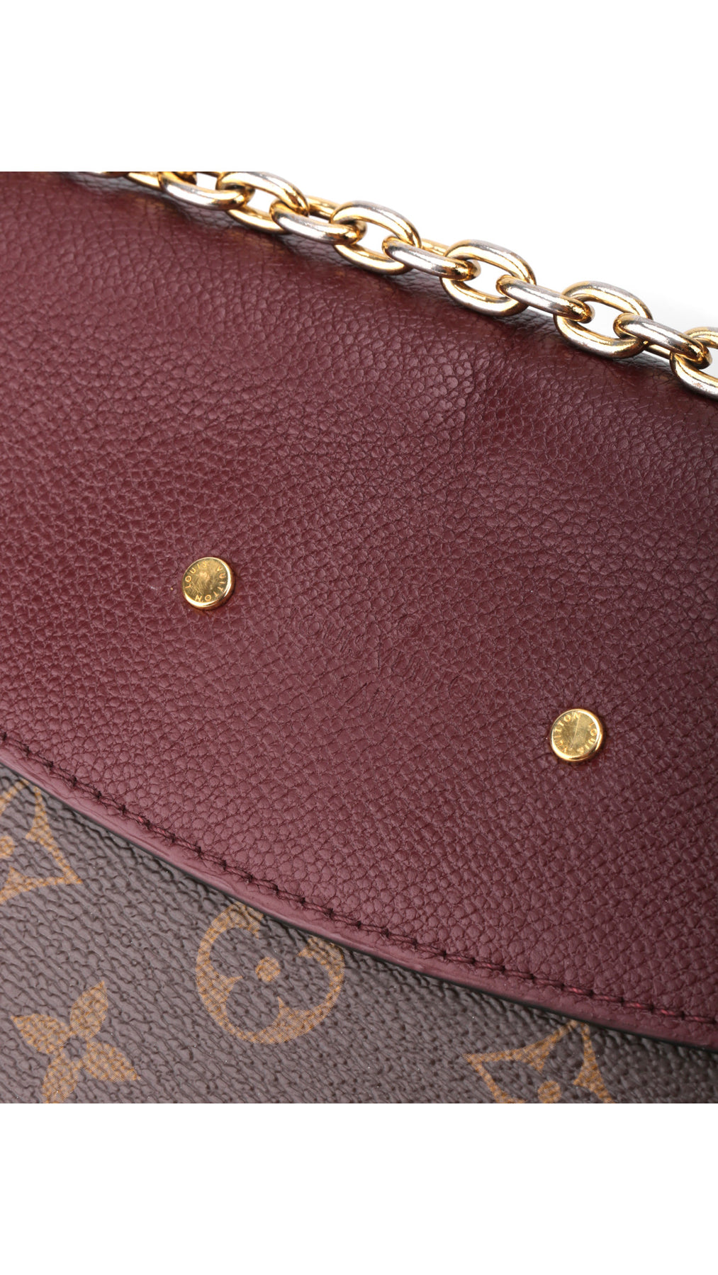Louis Vuitton Saint Placide Chain Bag - Vinröd