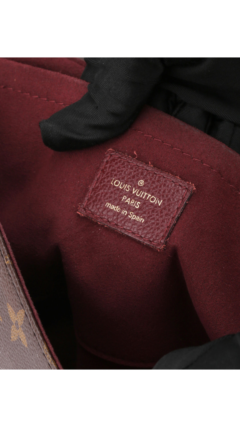 Louis Vuitton Saint Placide Chain Bag - Vinröd