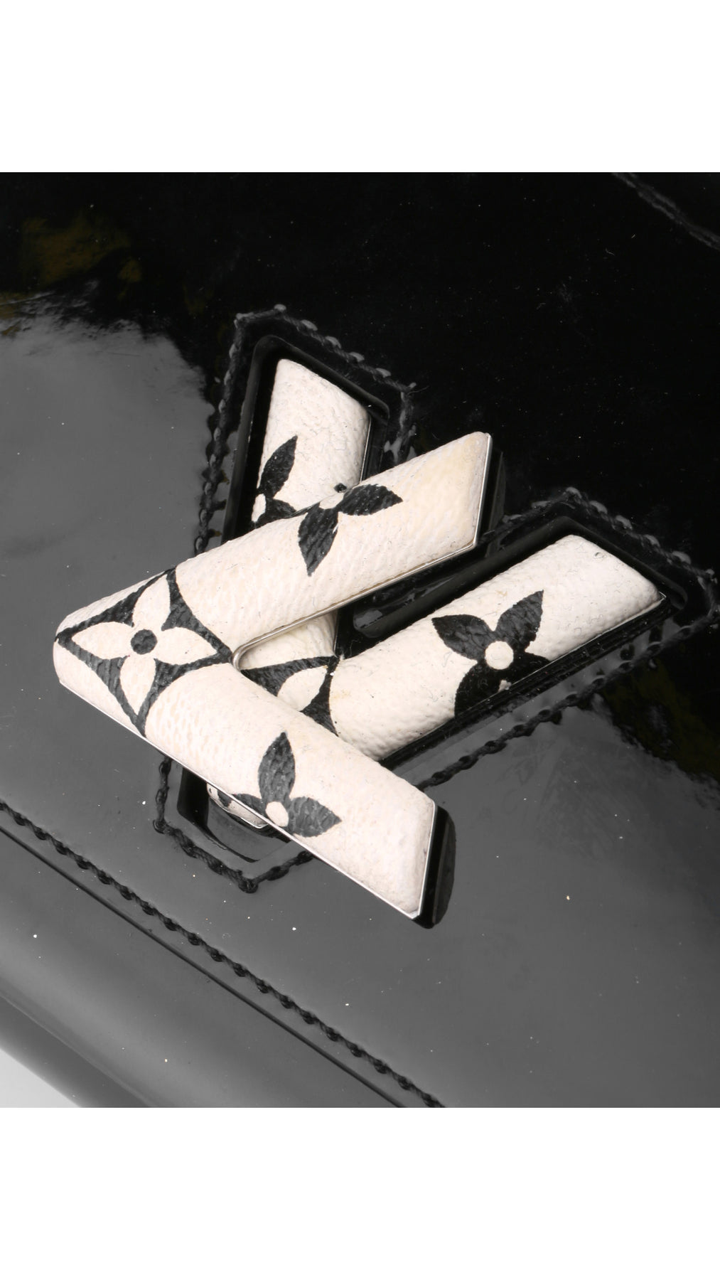 Louis Vuitton Twist PM Patent Axelväska - Svart
