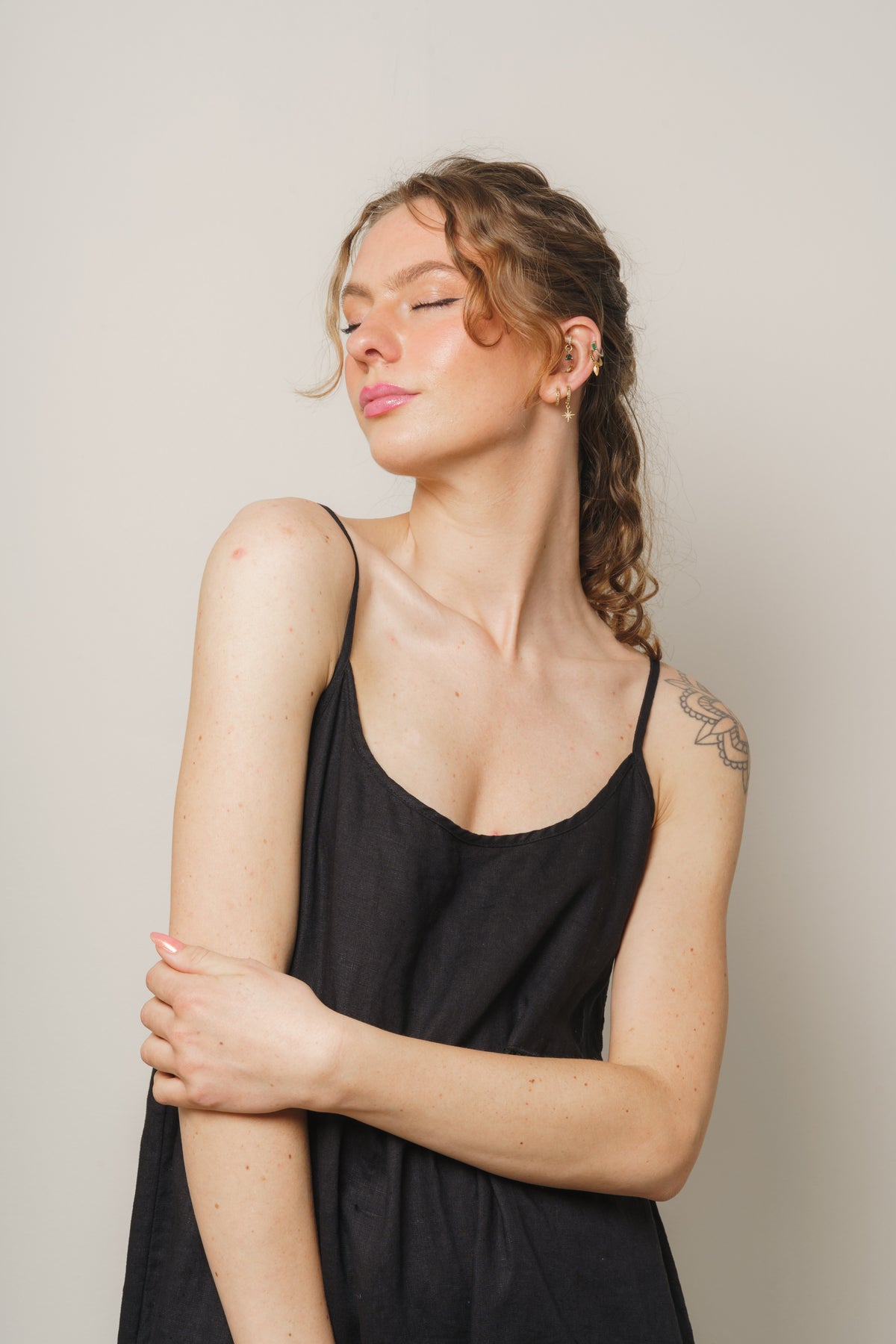 Dina Linen - Black