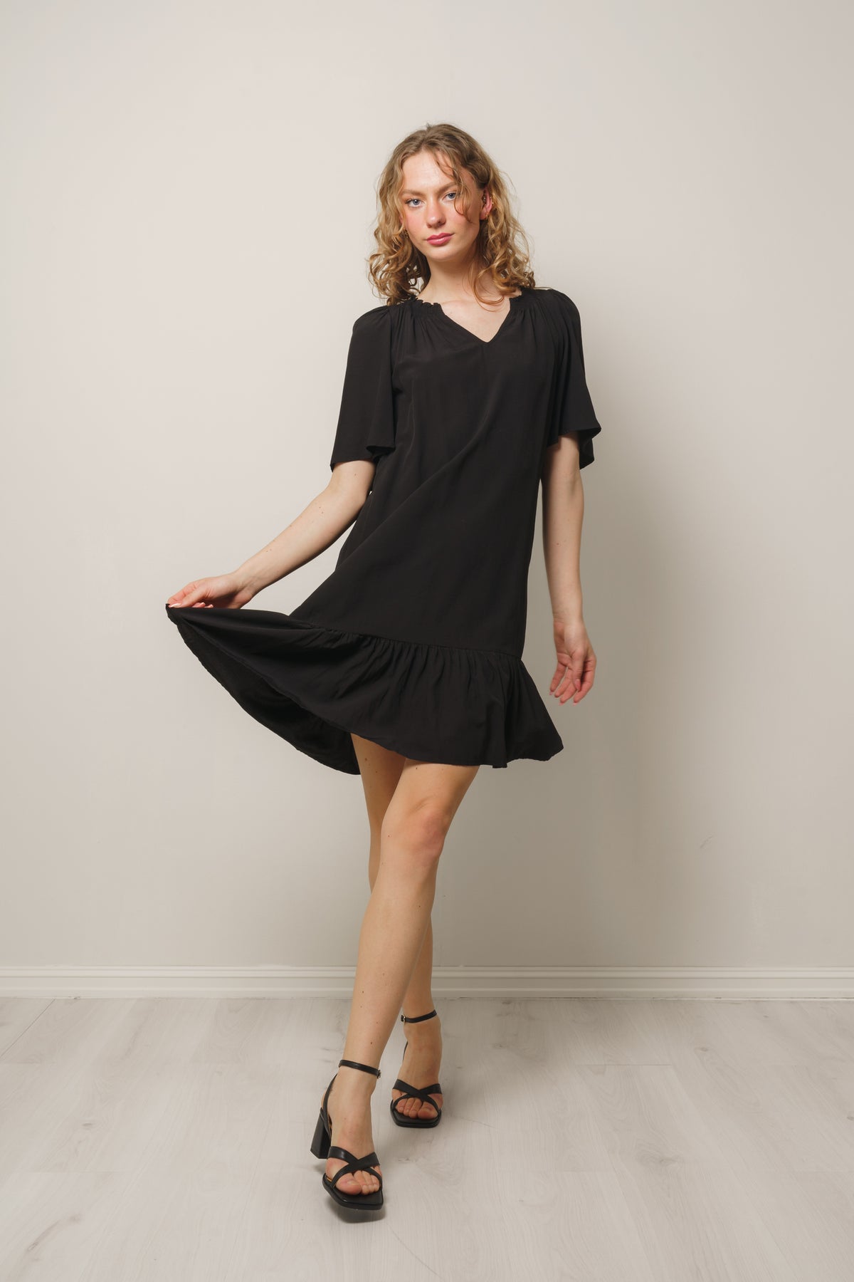 Sunrise Flow Crop Dress - Black