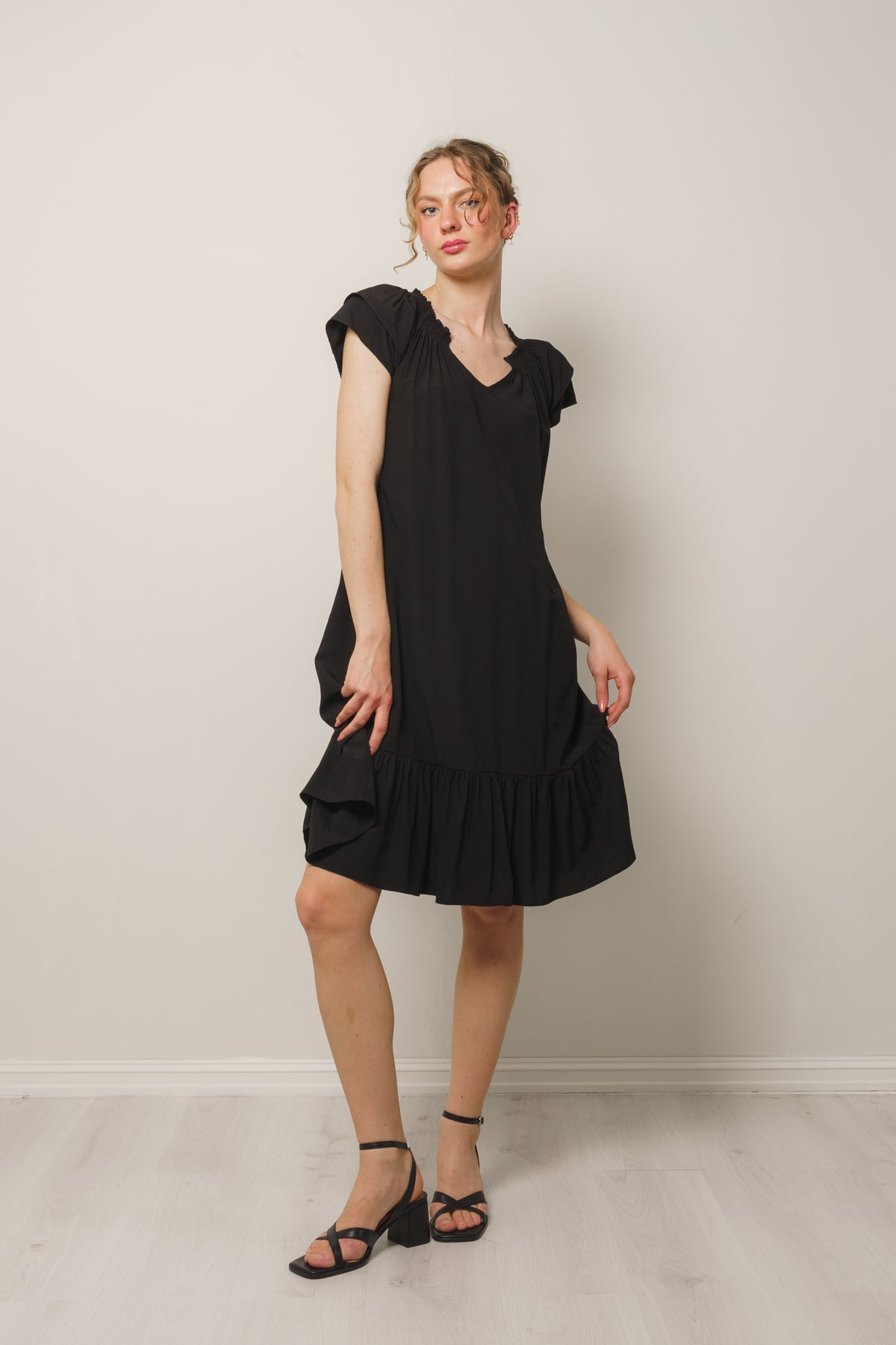 Sunrisecc Crop Dress - Black