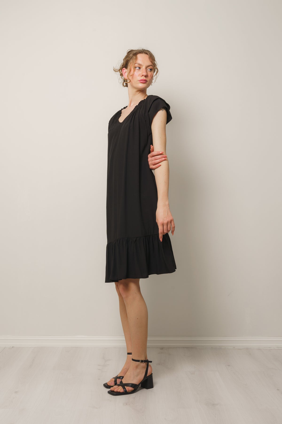 Sunrisecc Crop Dress - Black
