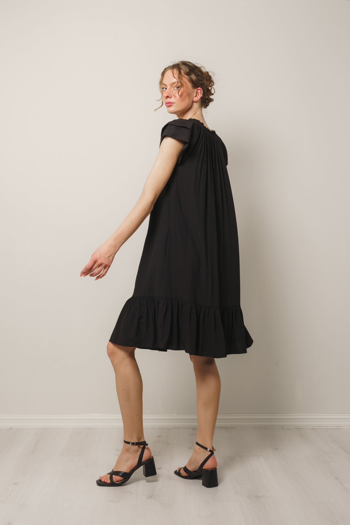 Sunrisecc Crop Dress - Black