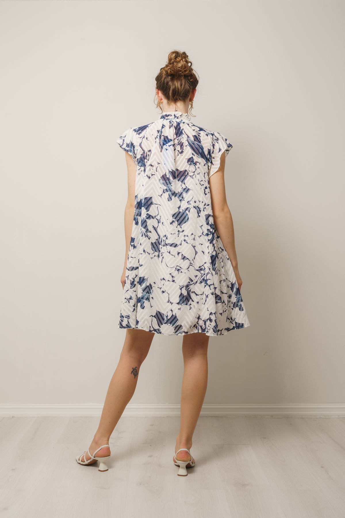 Karookh Klänning 14573 - Flora Blue