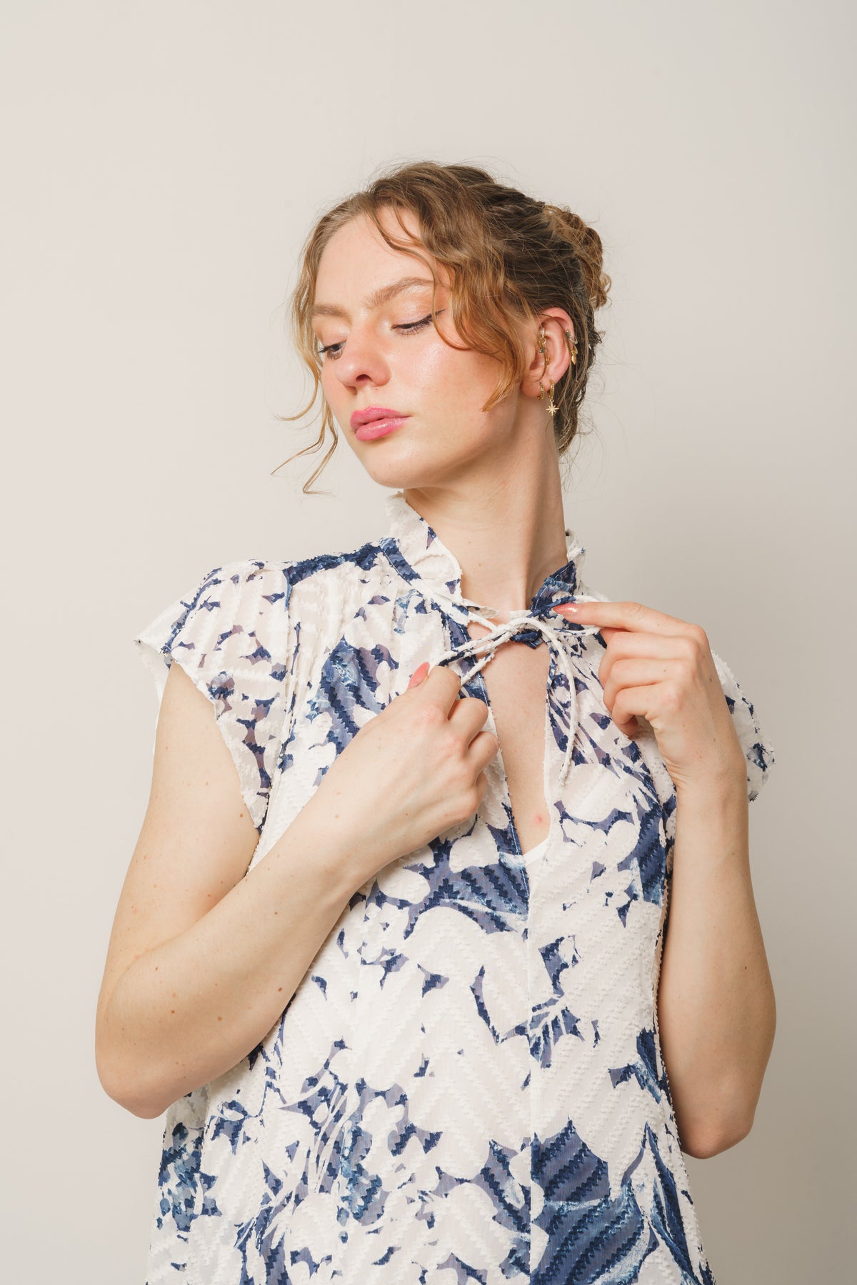 Karookh Klänning 14573 - Flora Blue