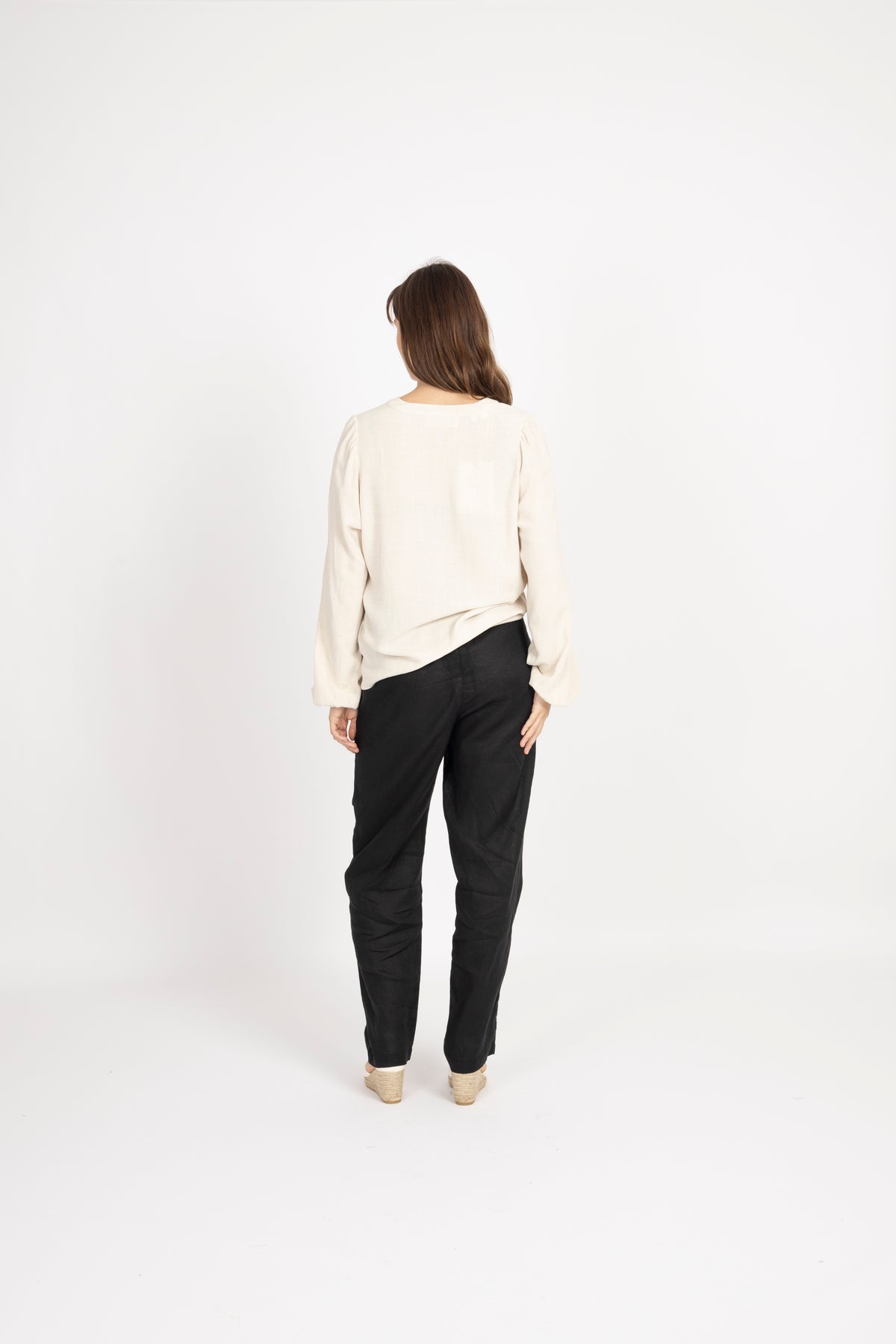 Viva Ls V-Neck Top - Sandshell
