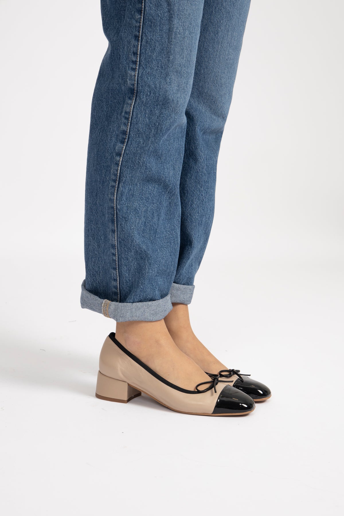 A6050 - Black Patent/Beige Nappa