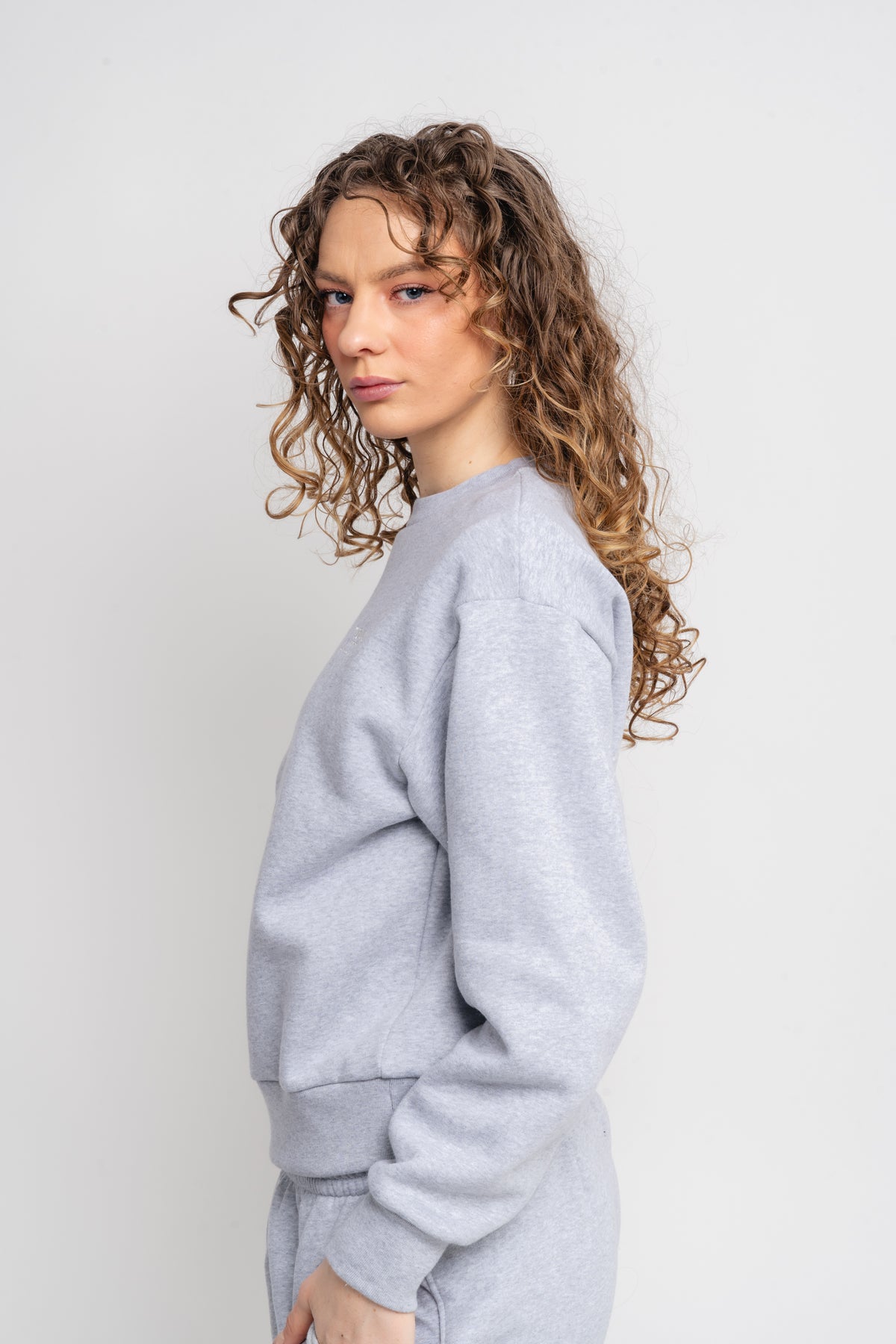 7 DAYS Active Organic Fitted Crewneck - Heather Grey
