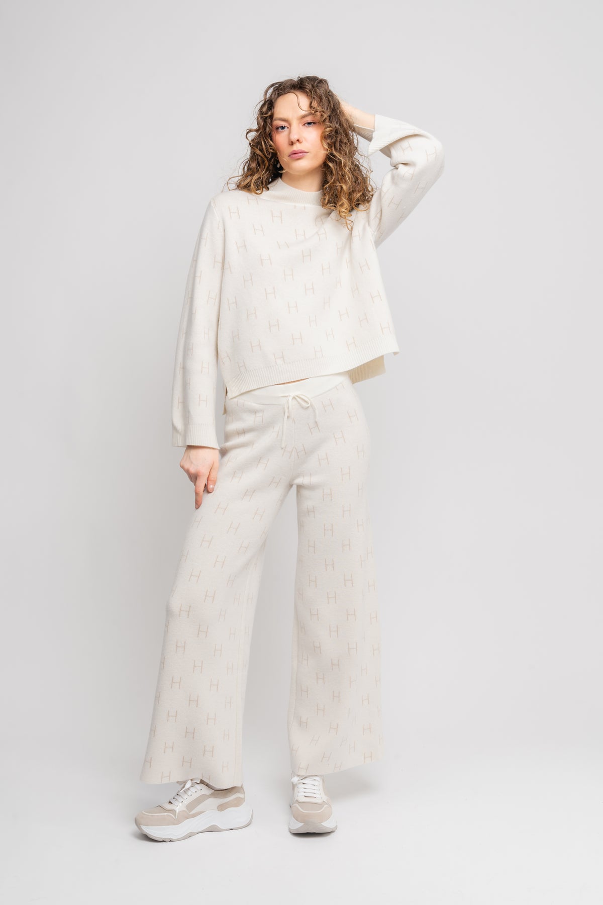 Linda Sweater - White