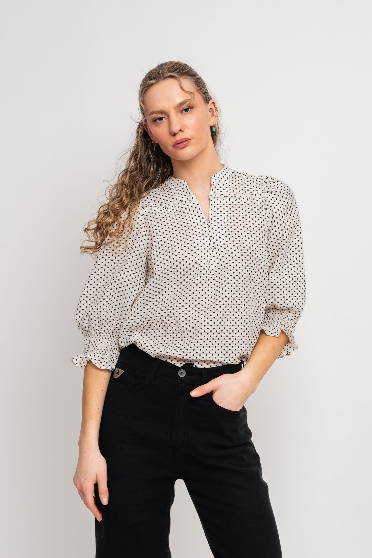ChessCC Dot SS Shirt - Off white