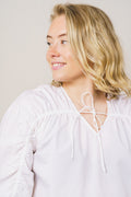 Bradie 3 - White