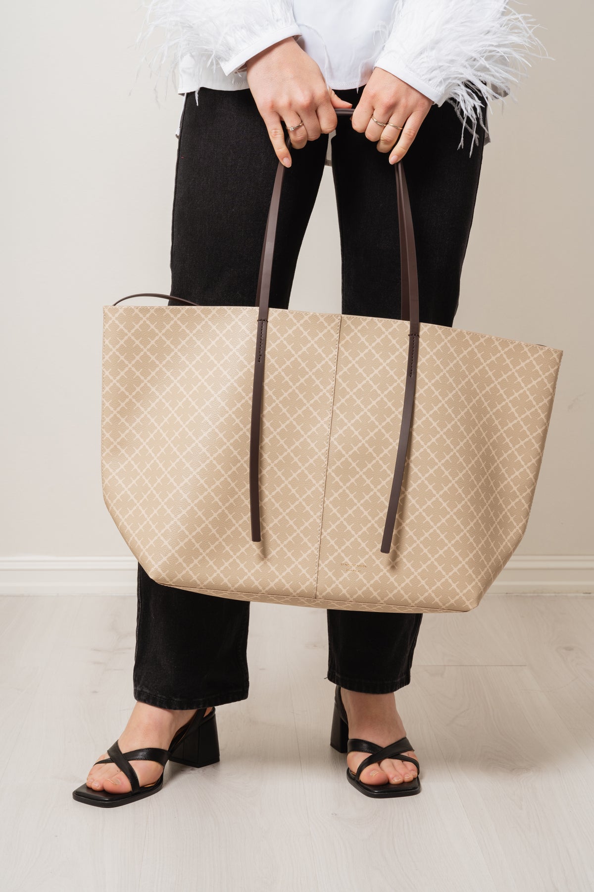 Abi Printed Tote Bag - Feather