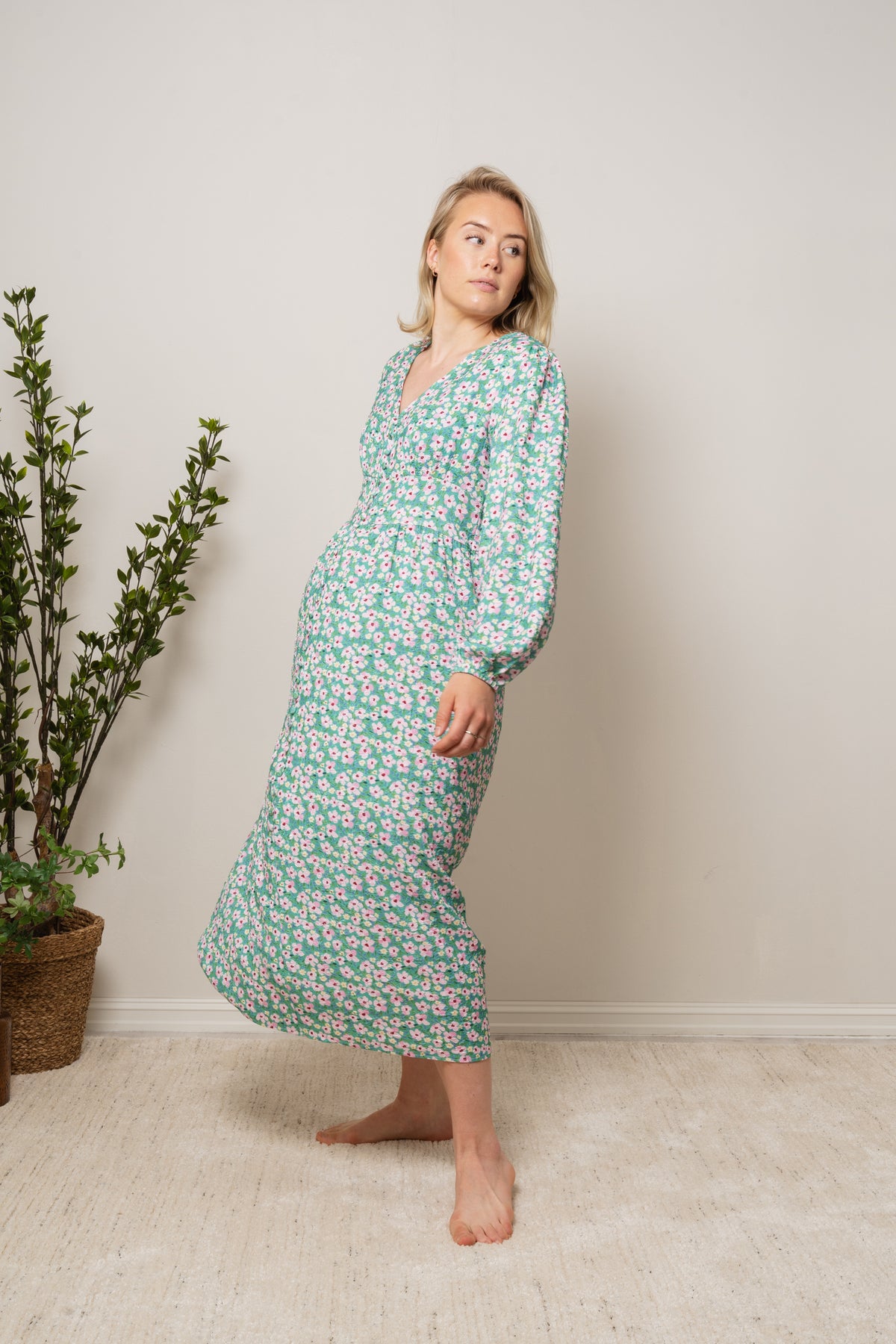 Noella Florentina Långklänning - Grön Blommig