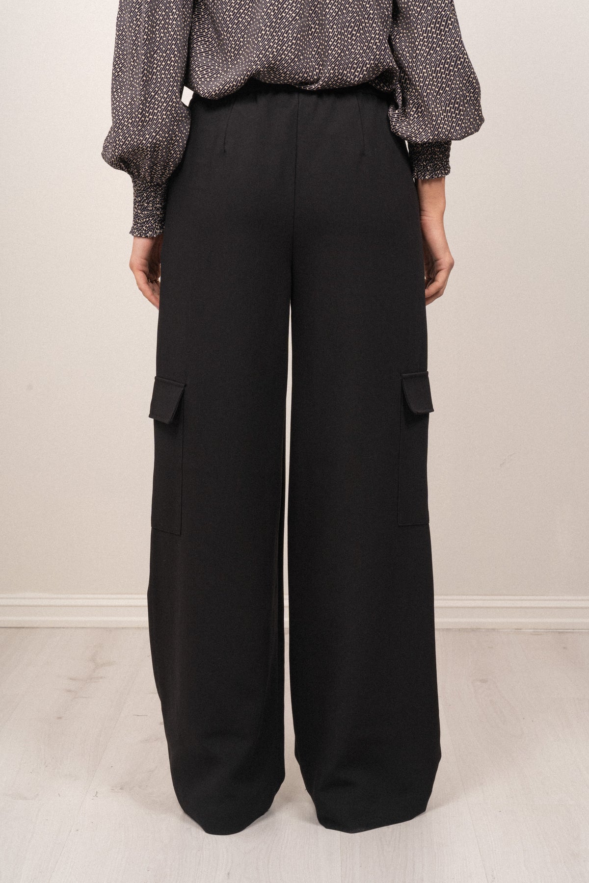 Barbine Cargo Pant - Black