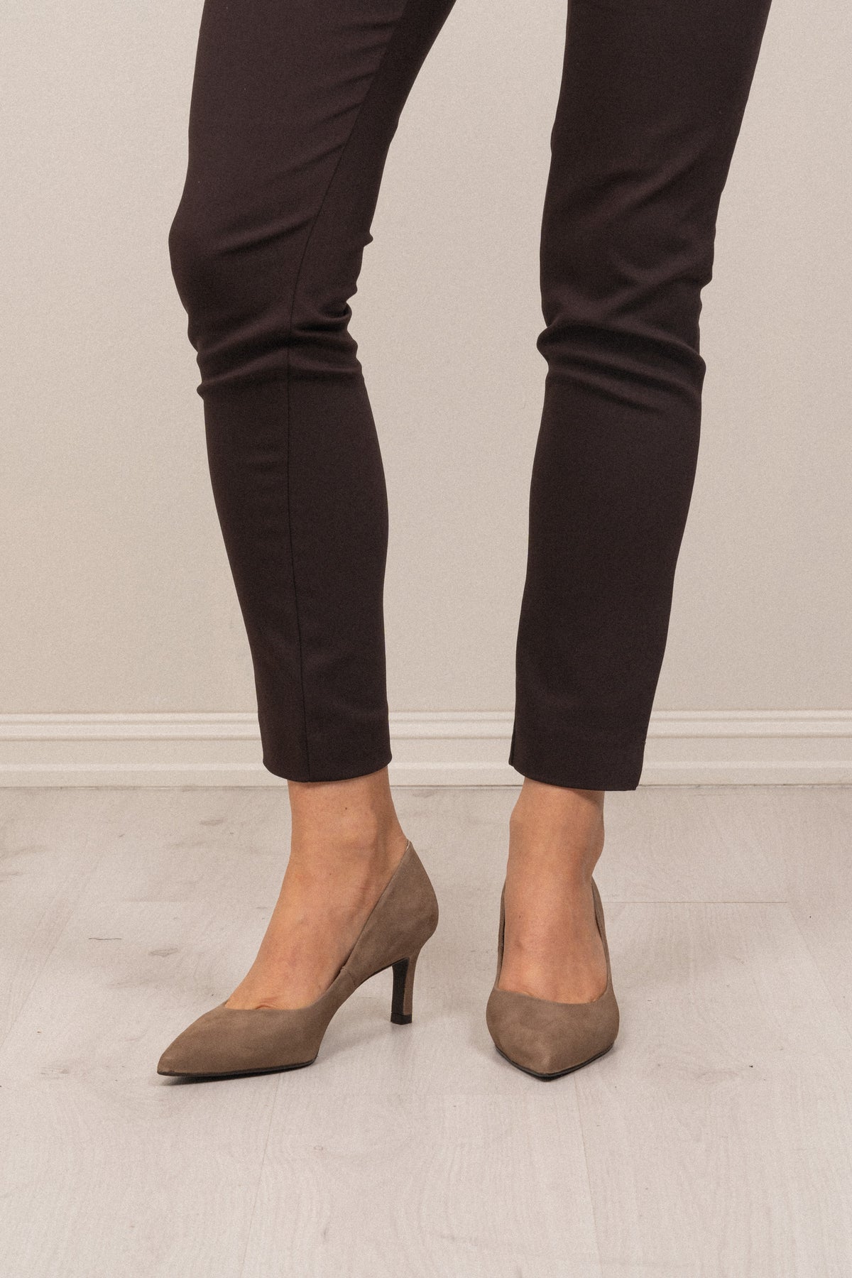 Larson - Taupe