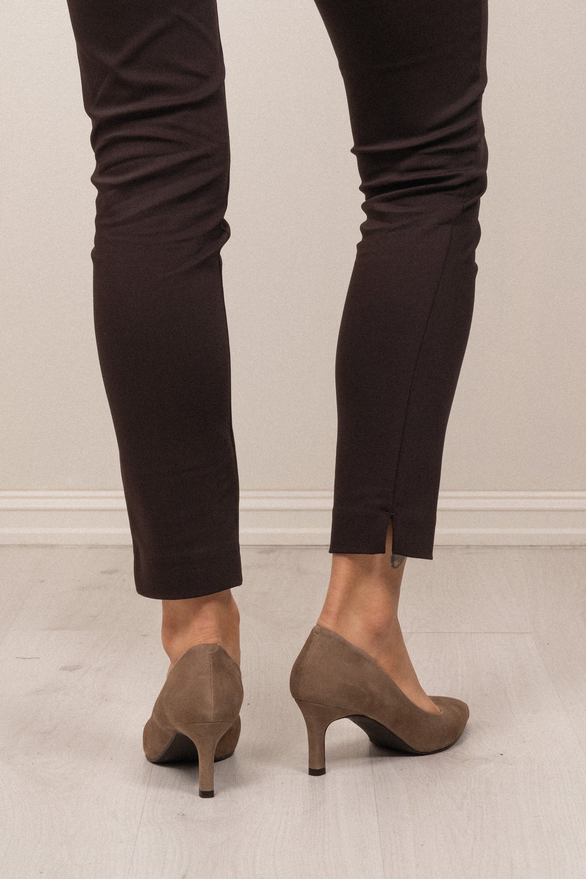 Larson - Taupe