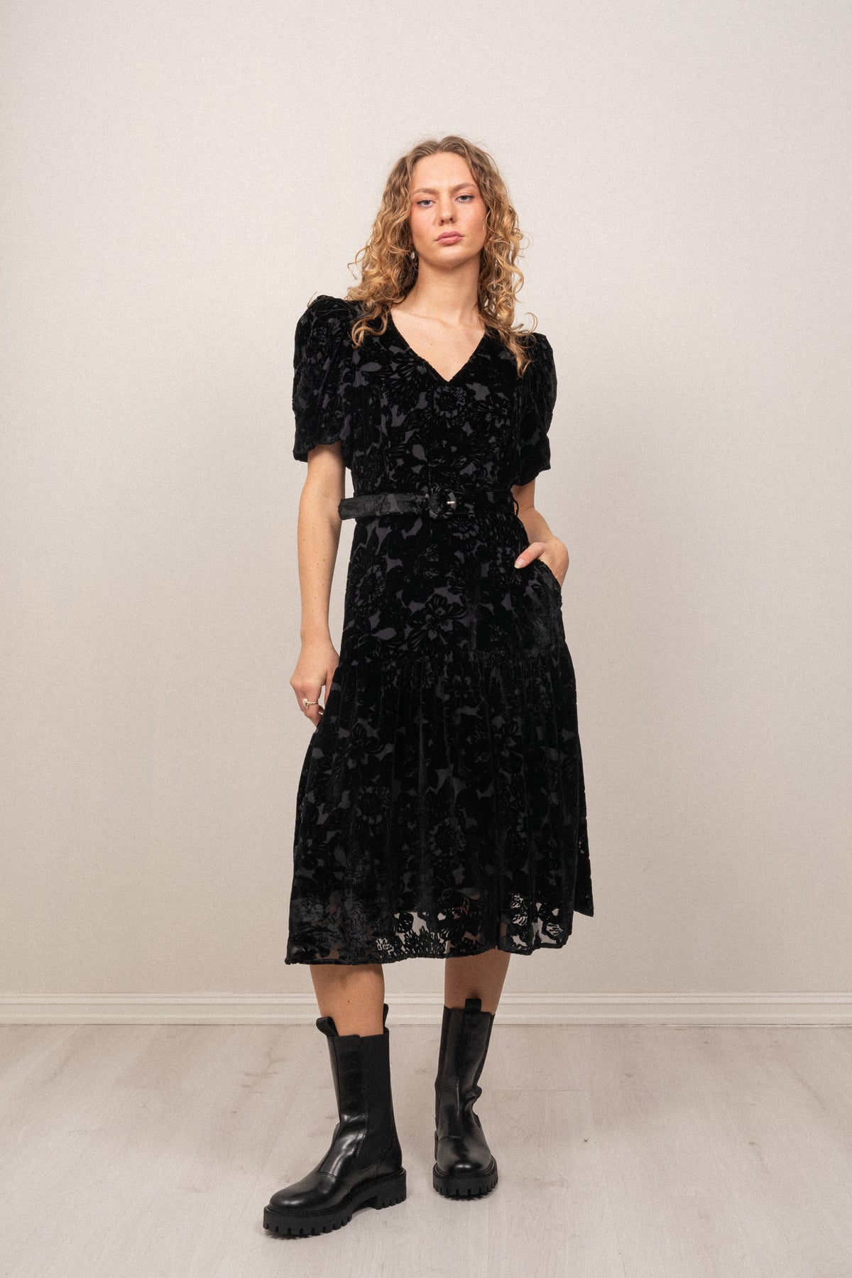 Mia Velvet Burnout Dress - Black