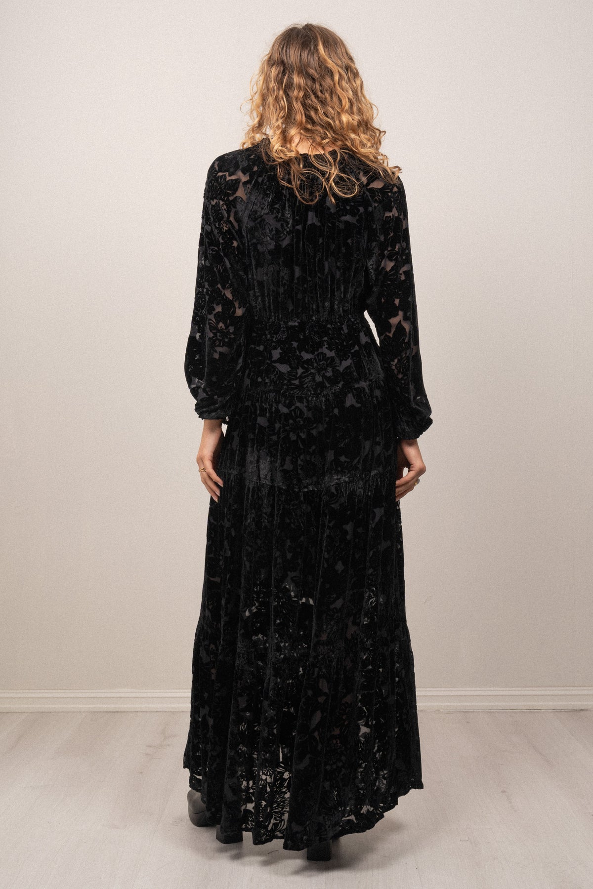 Lina Velvet Burnout Long Dress - Black