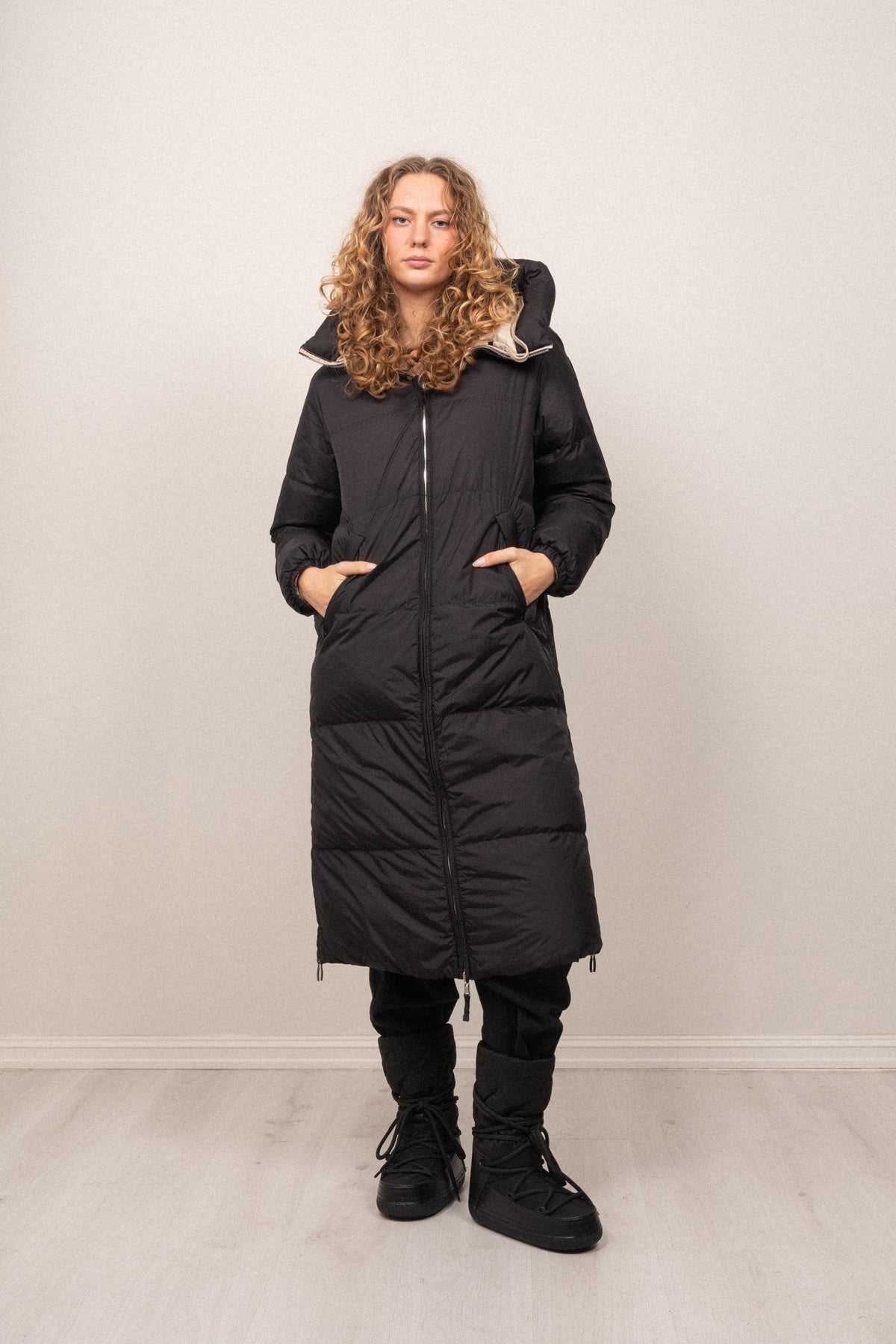 Sleeping Bag - Black Tapioca