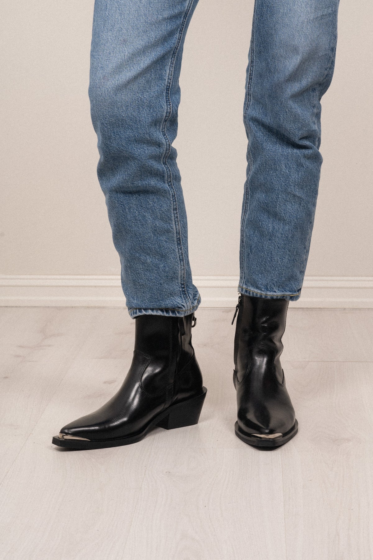A5280 - Black Calf