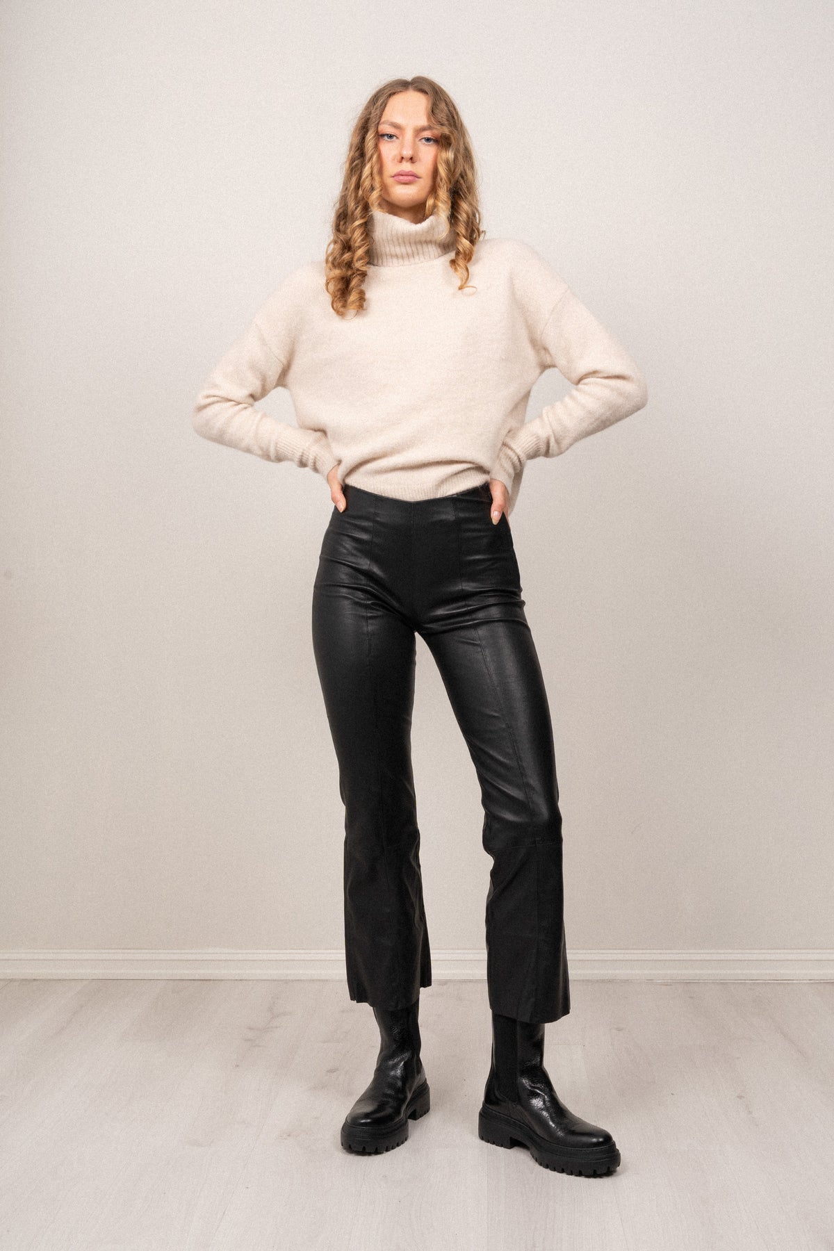 Gloria 3 Pants - Black