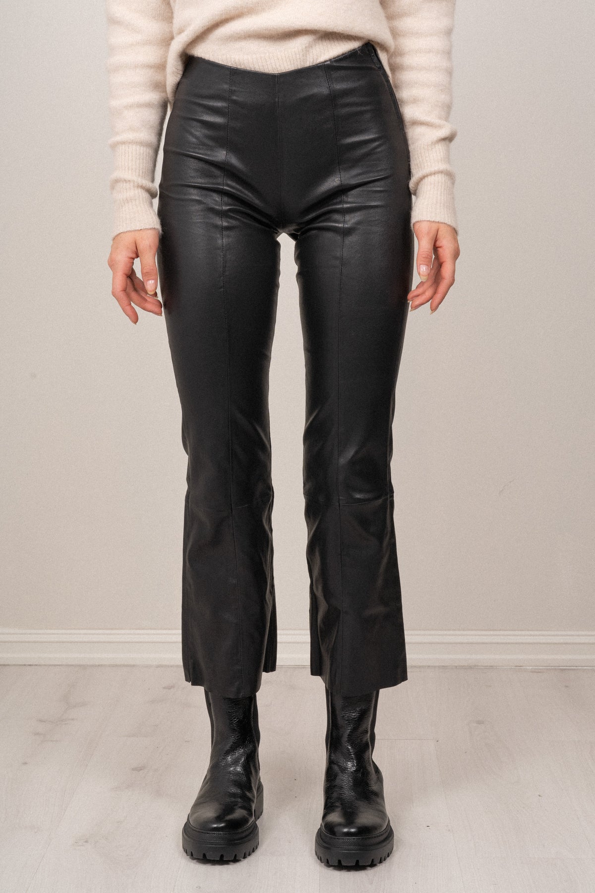 Gloria 3 Pants - Black