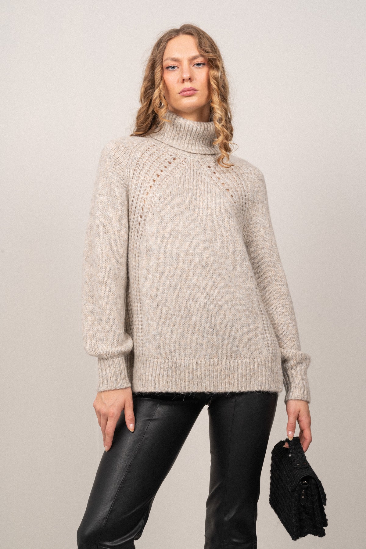 5198 Sally - Natural Creme