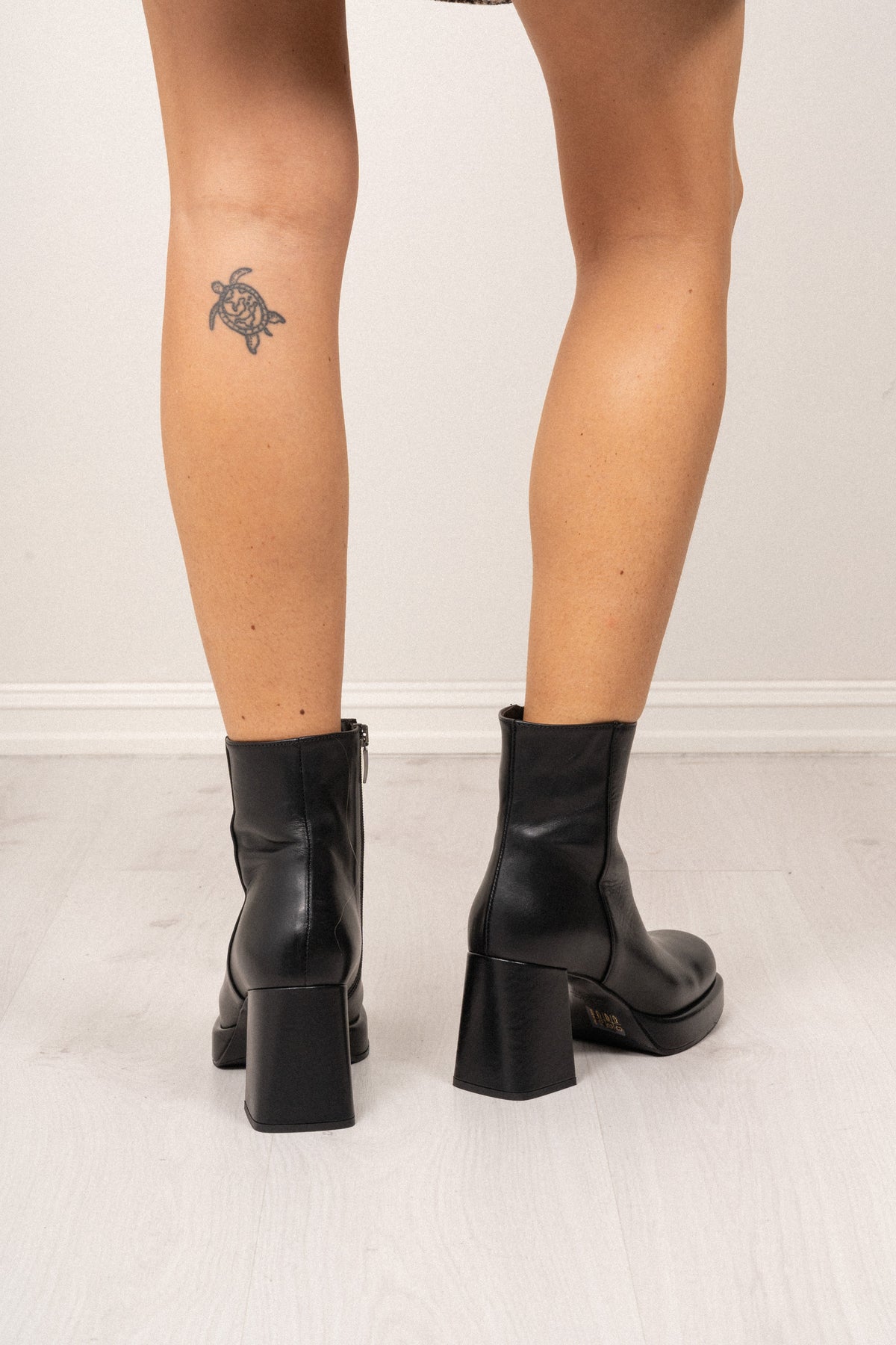 9365 Vitello - Nero
