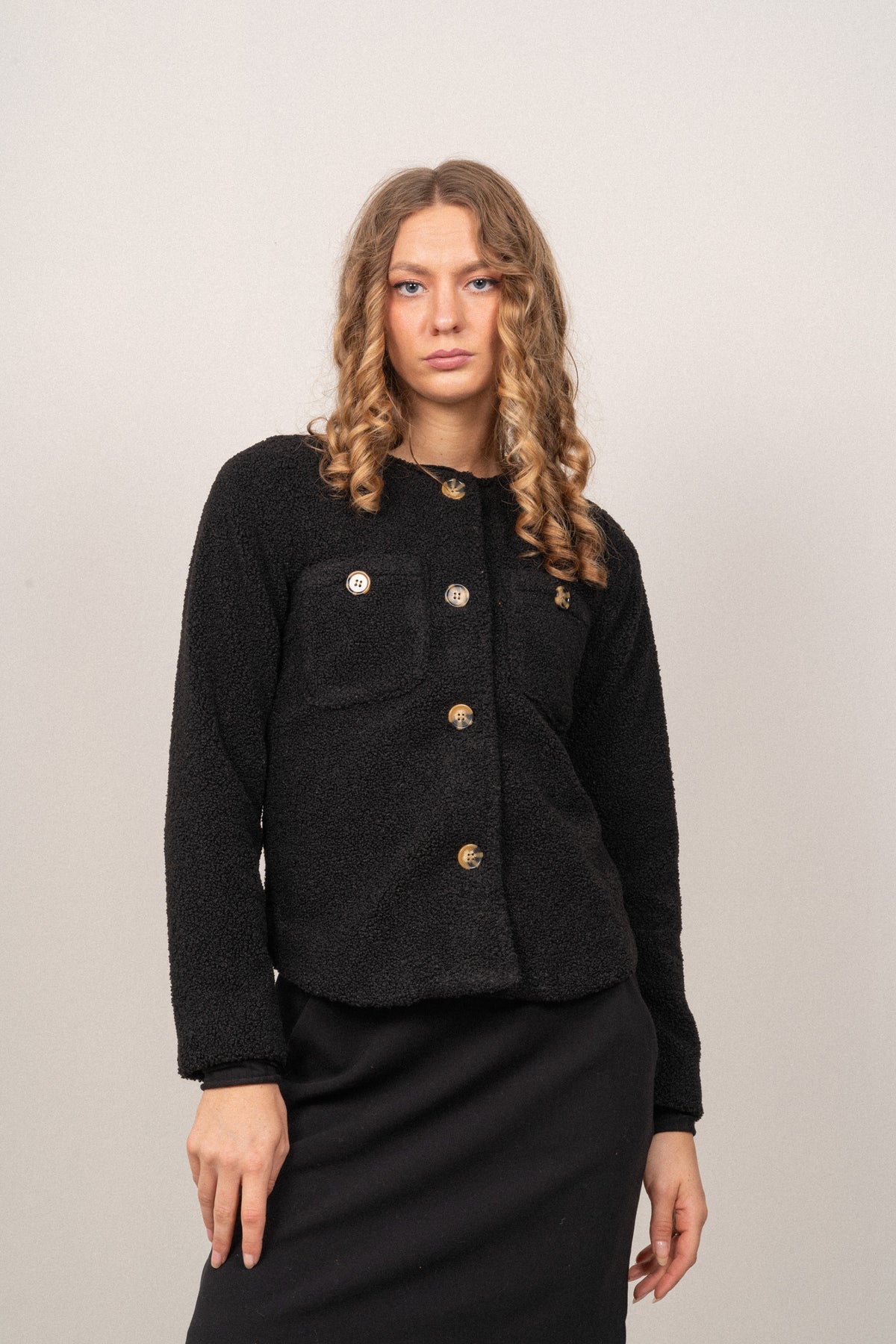 6326 Ovine - Ebony Black