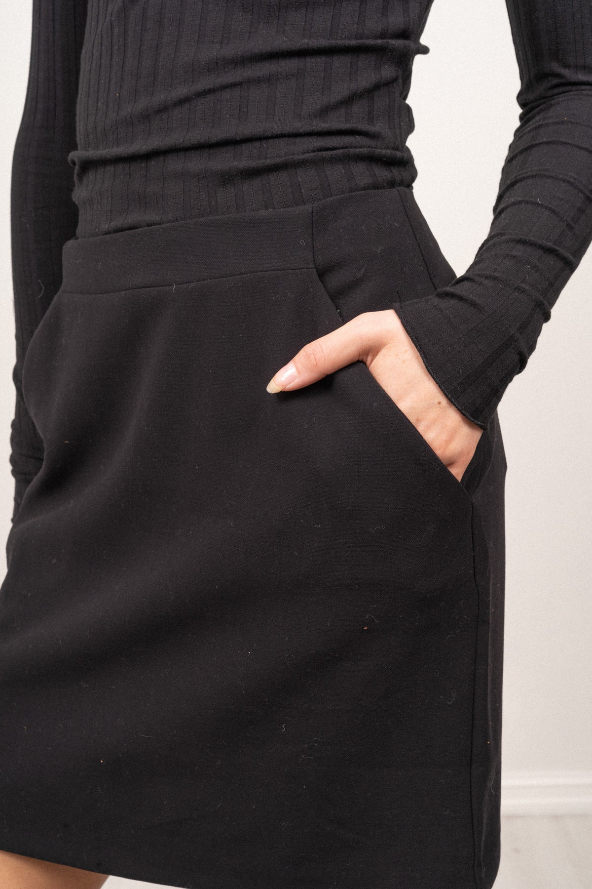Thalea Kirby Hw Skirt - Black
