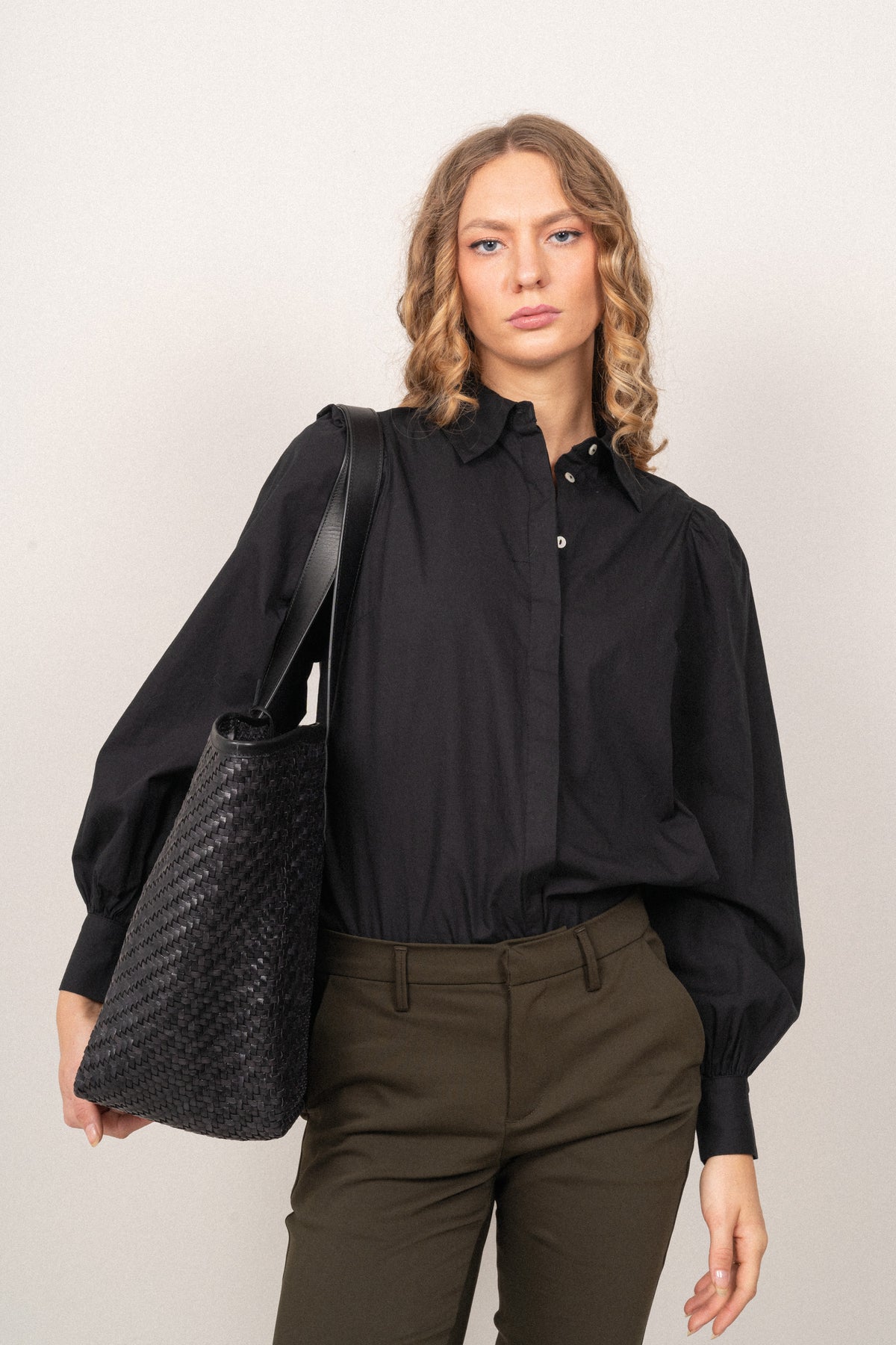 Yasphilly LS Shirt - Black