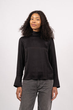 Ivy LS Satin Top B - Black