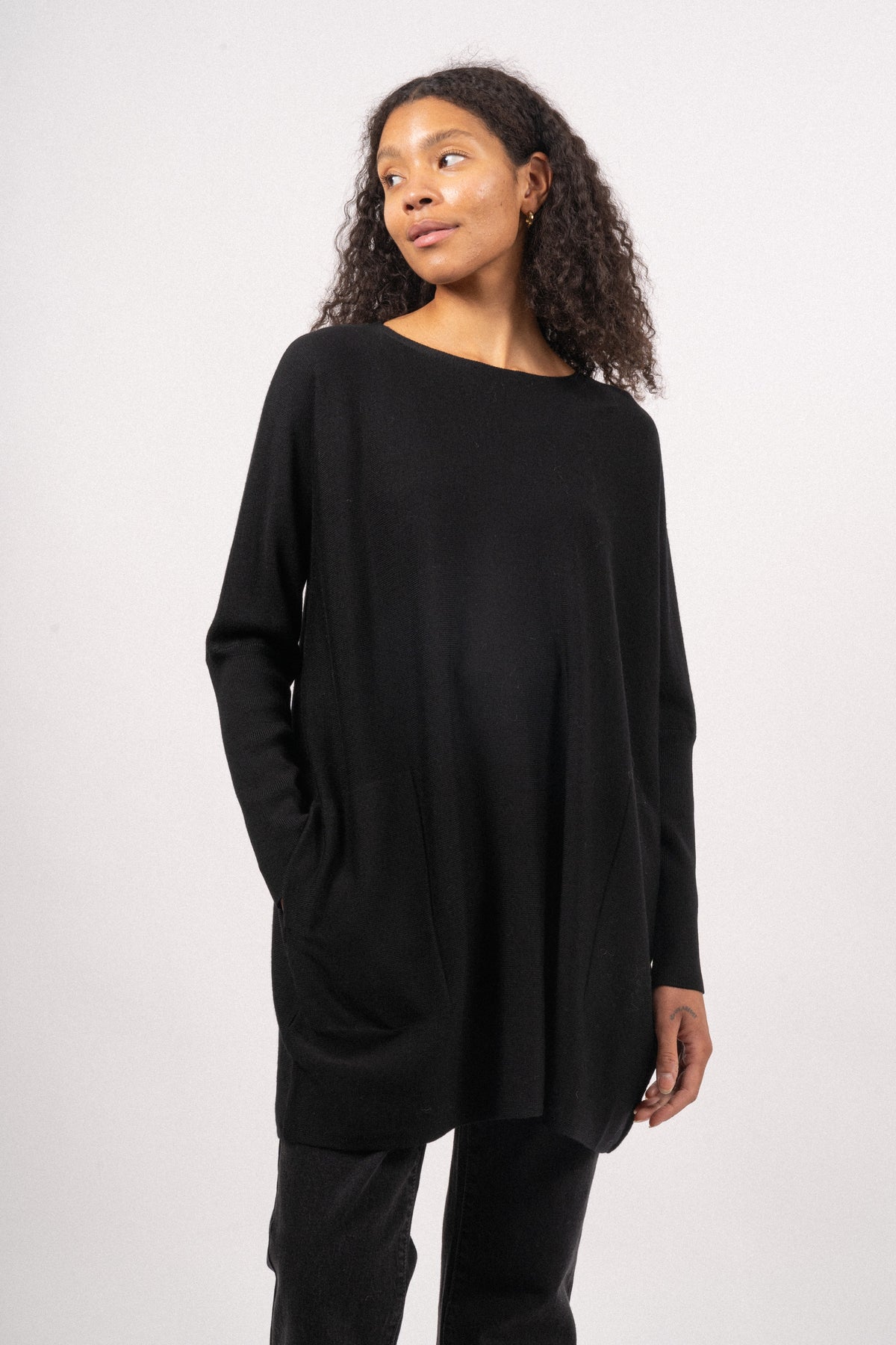 Merino Long Wide Crewneck - Black
