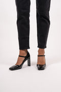 A5582 - Black Naplack