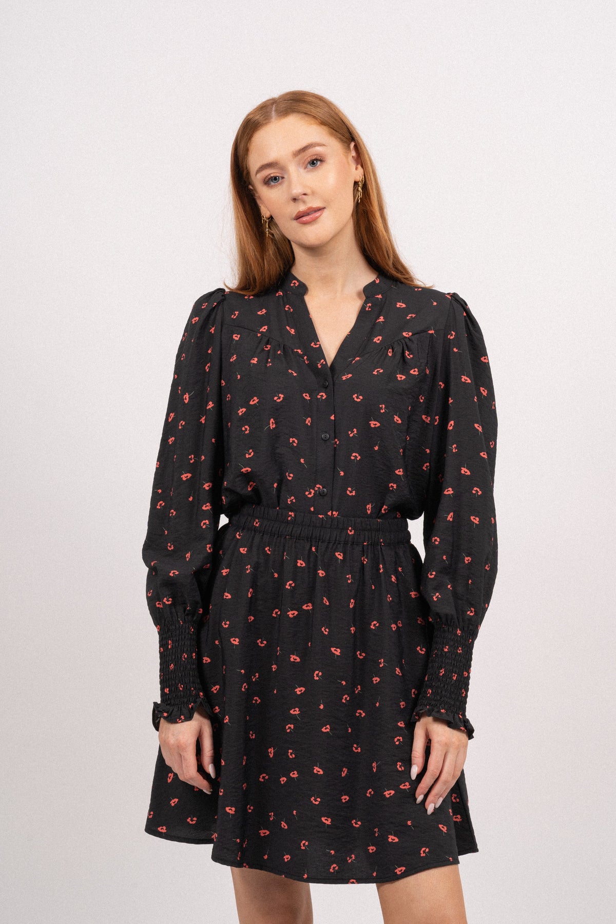 Vinaya Ladonna Skirt Aop - Black Flower