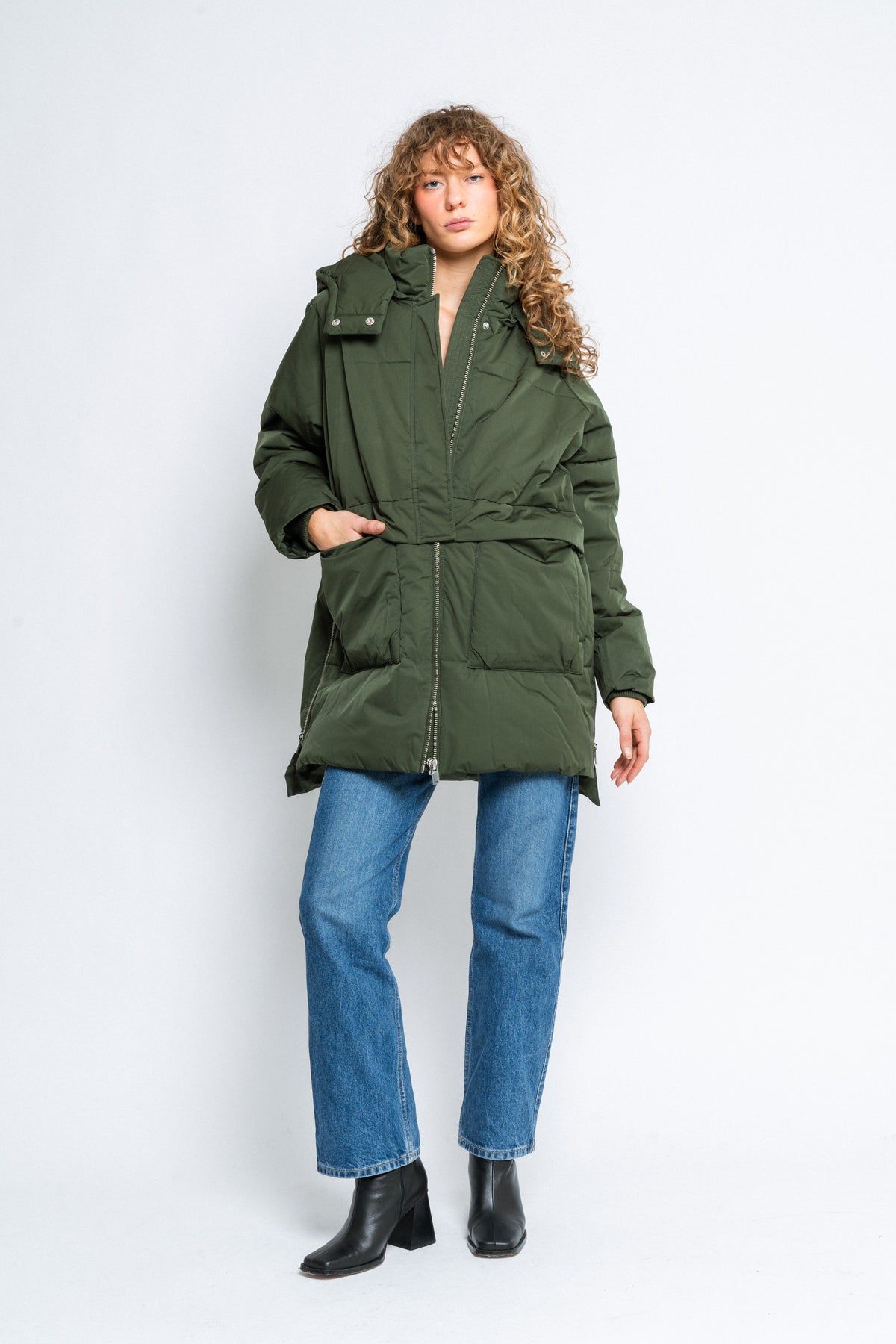Petra Pavinaria Hood Jacket - Duffel Bag