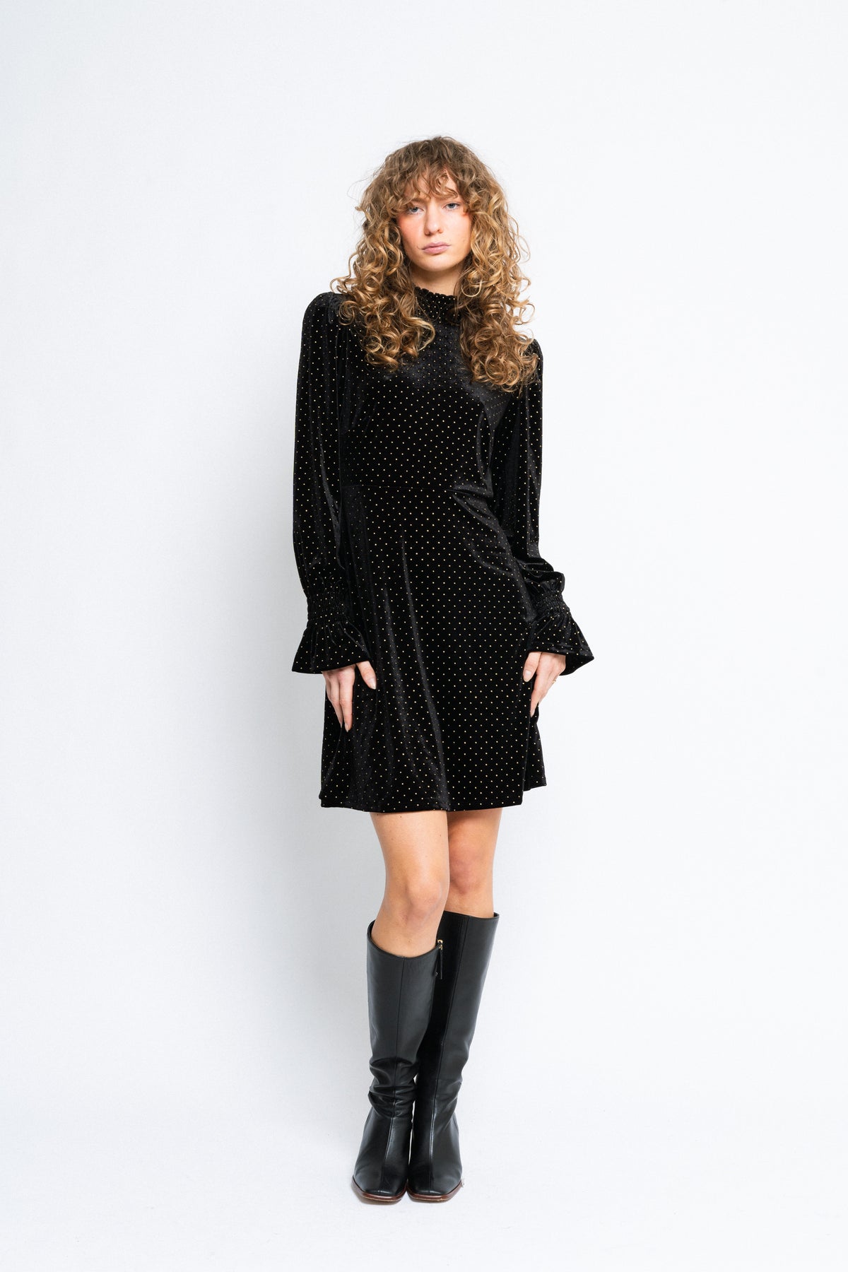 Yasriva LS High Neck Velvet Dress - Black