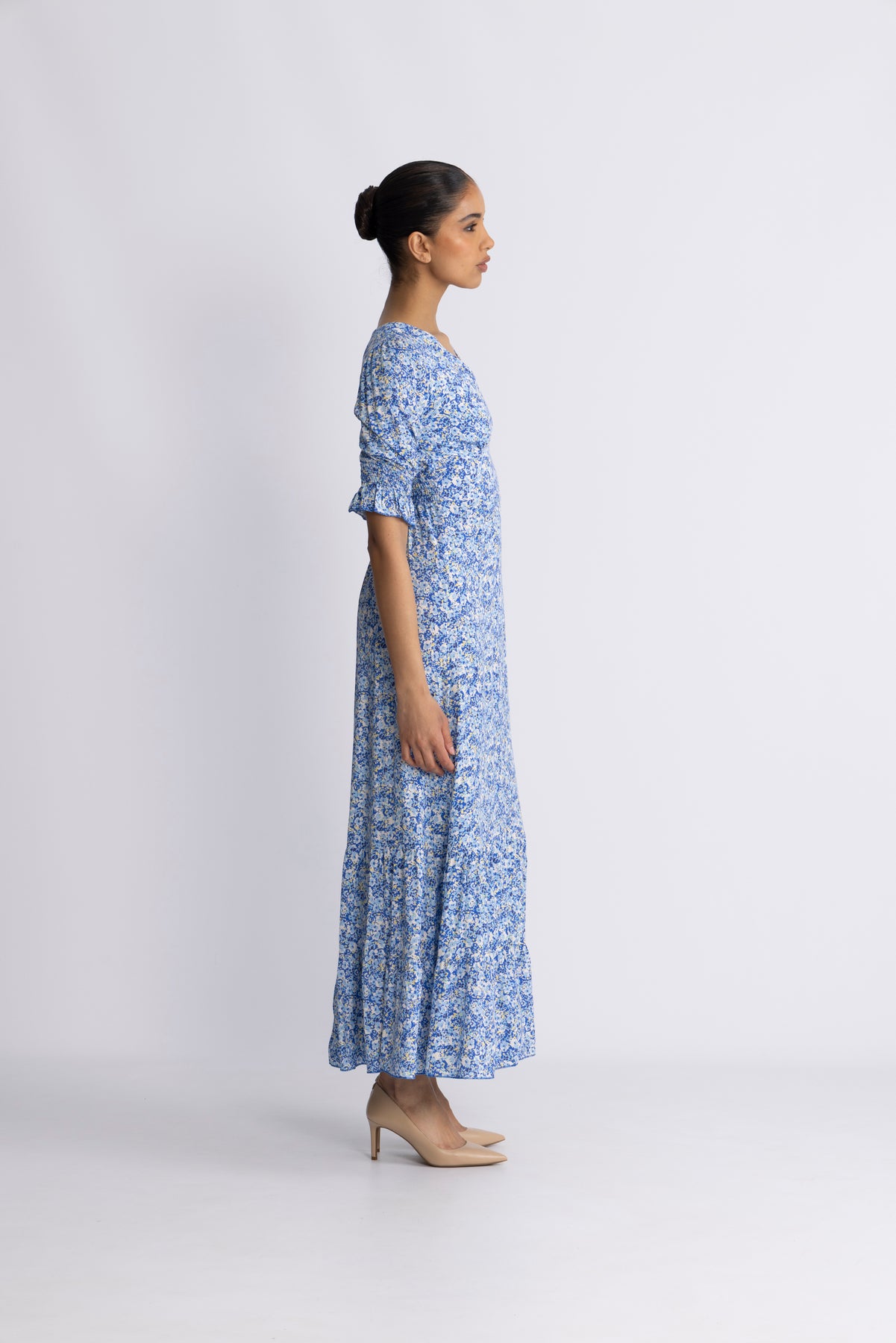 Koko Dress Long Open Back Short Sleeves - Sky Blue Flower