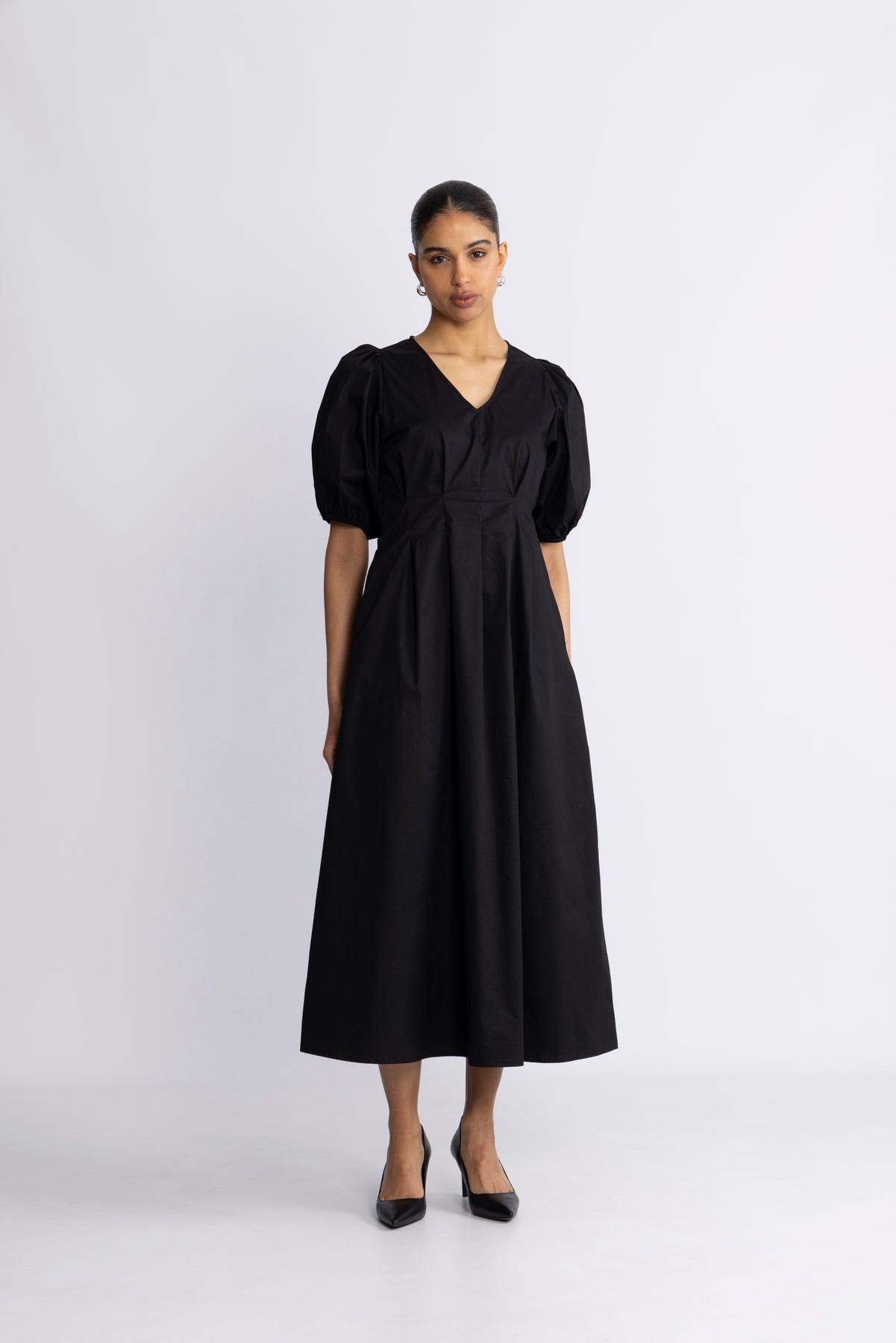 Poppycc Pleat Dress - Svart