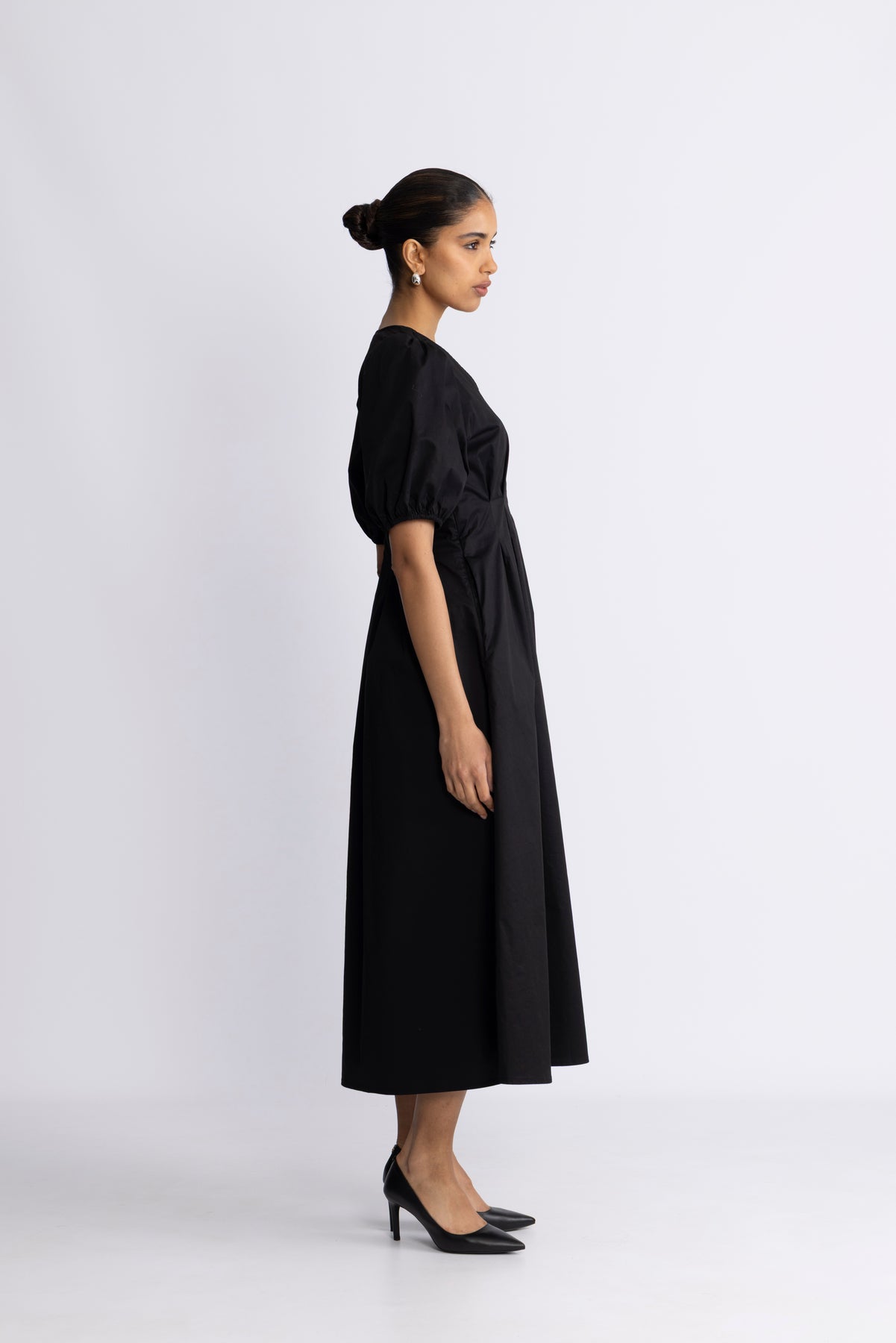 Poppycc Pleat Dress - Svart