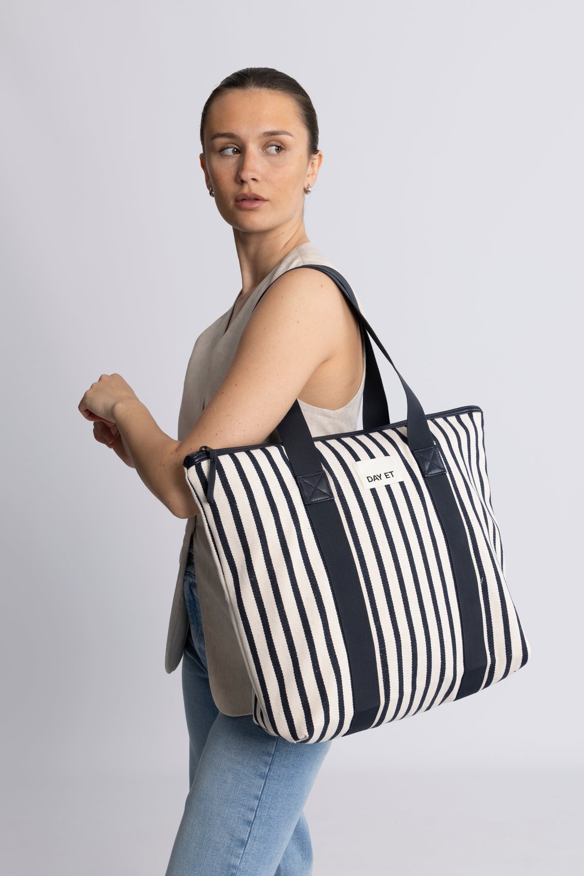 Day Gweneth J Beachy Bag M - Navy Blazer