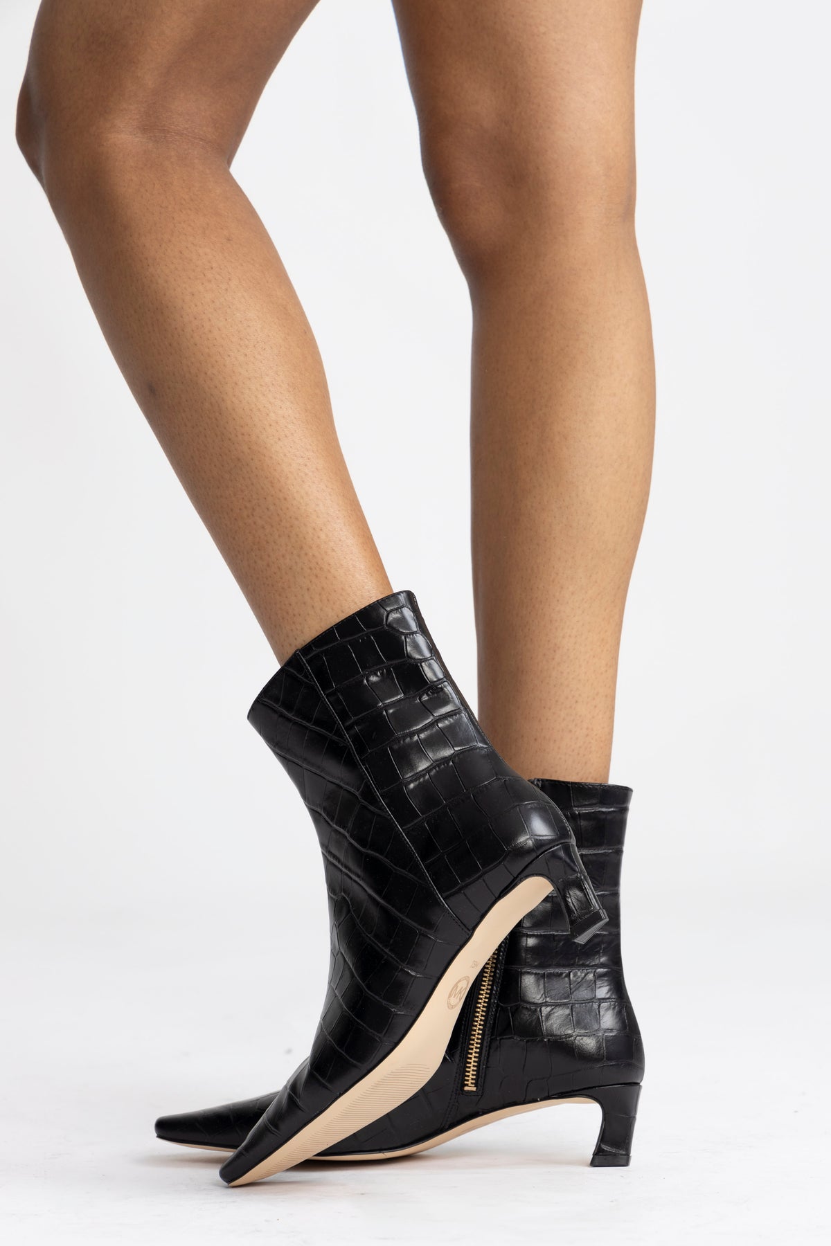 Cosmo Kitten Bootie - Black