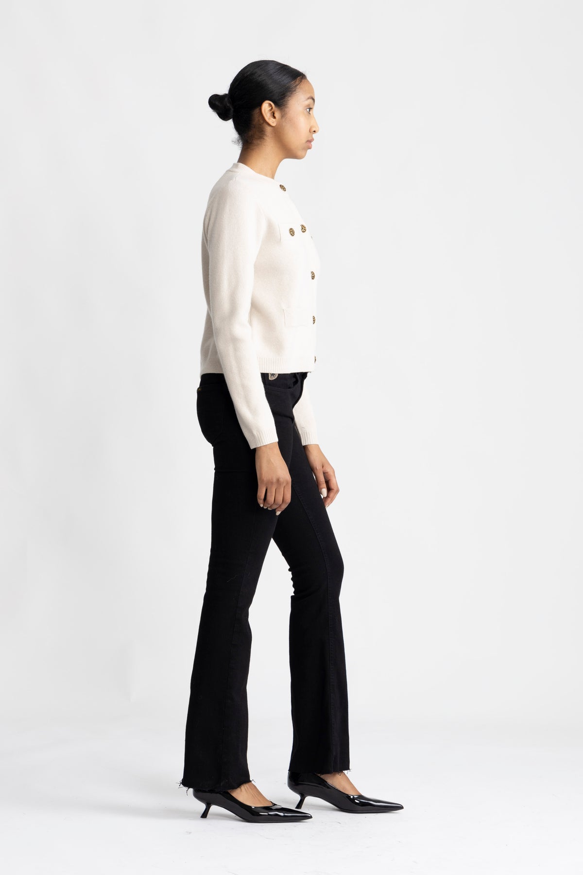5619 Vusala - Off White