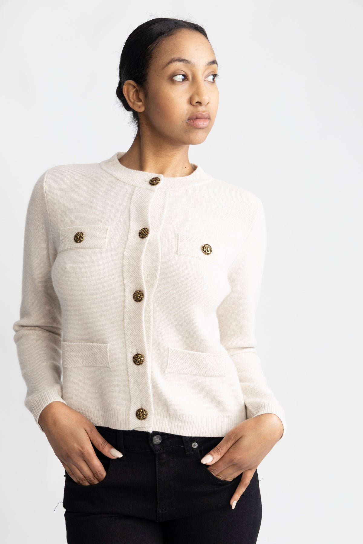 5619 Vusala - Off White